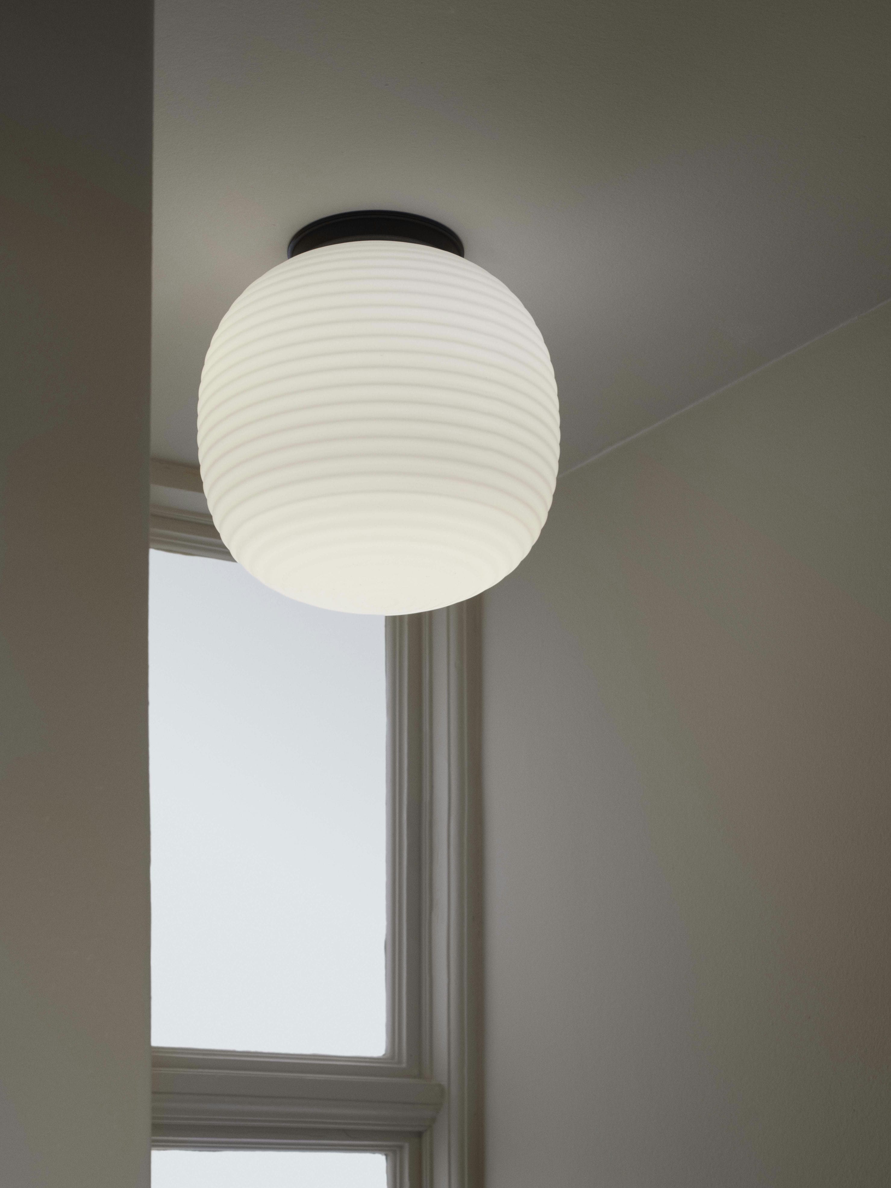 Plafon LANTERN biały z czarną podstawą