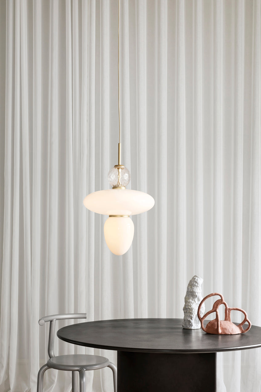 Pendelleuchte RIZZATTO 43 Messing mit opalem Glas