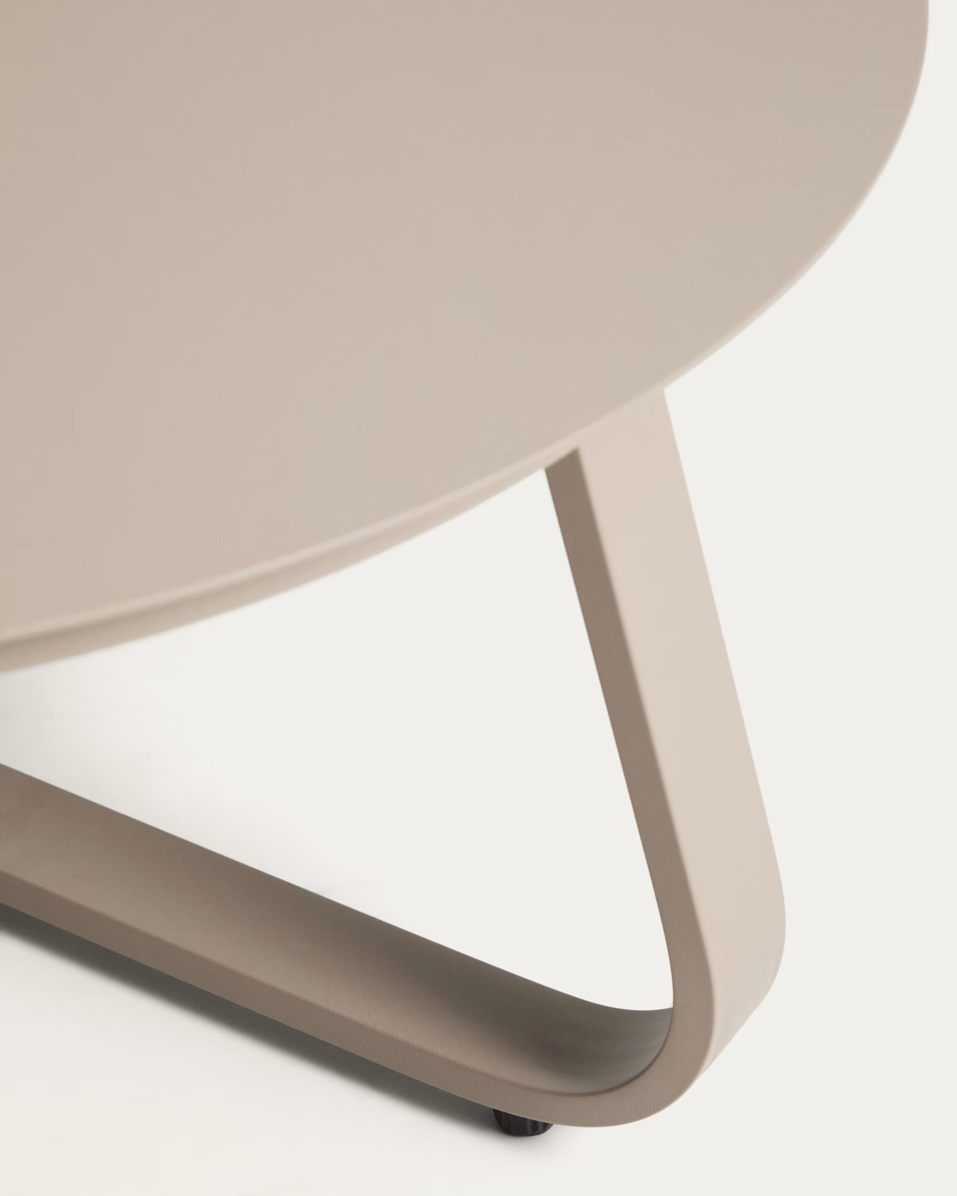 TAMARIS taupe garden coffee table