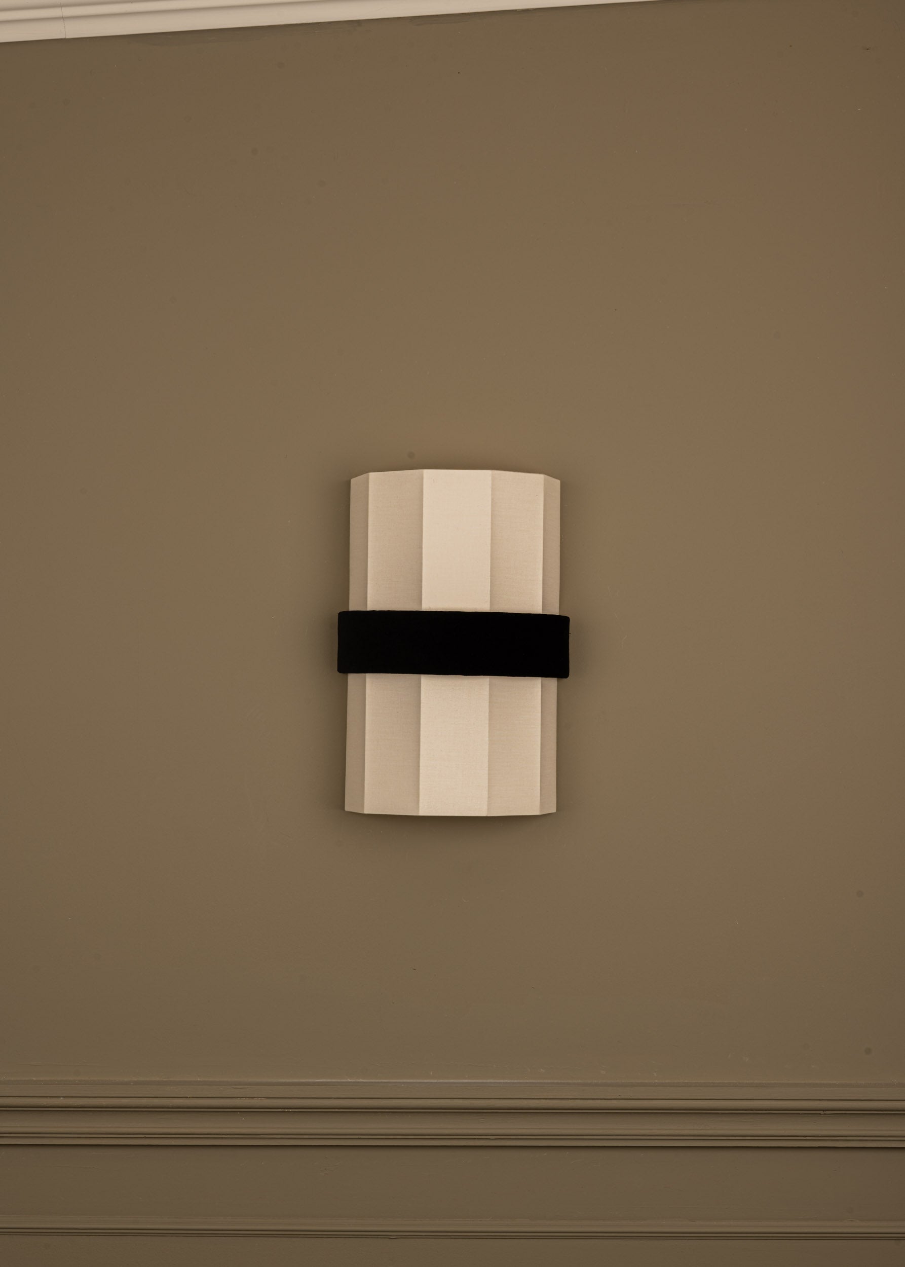 Wall lamp OKLA ecru with black