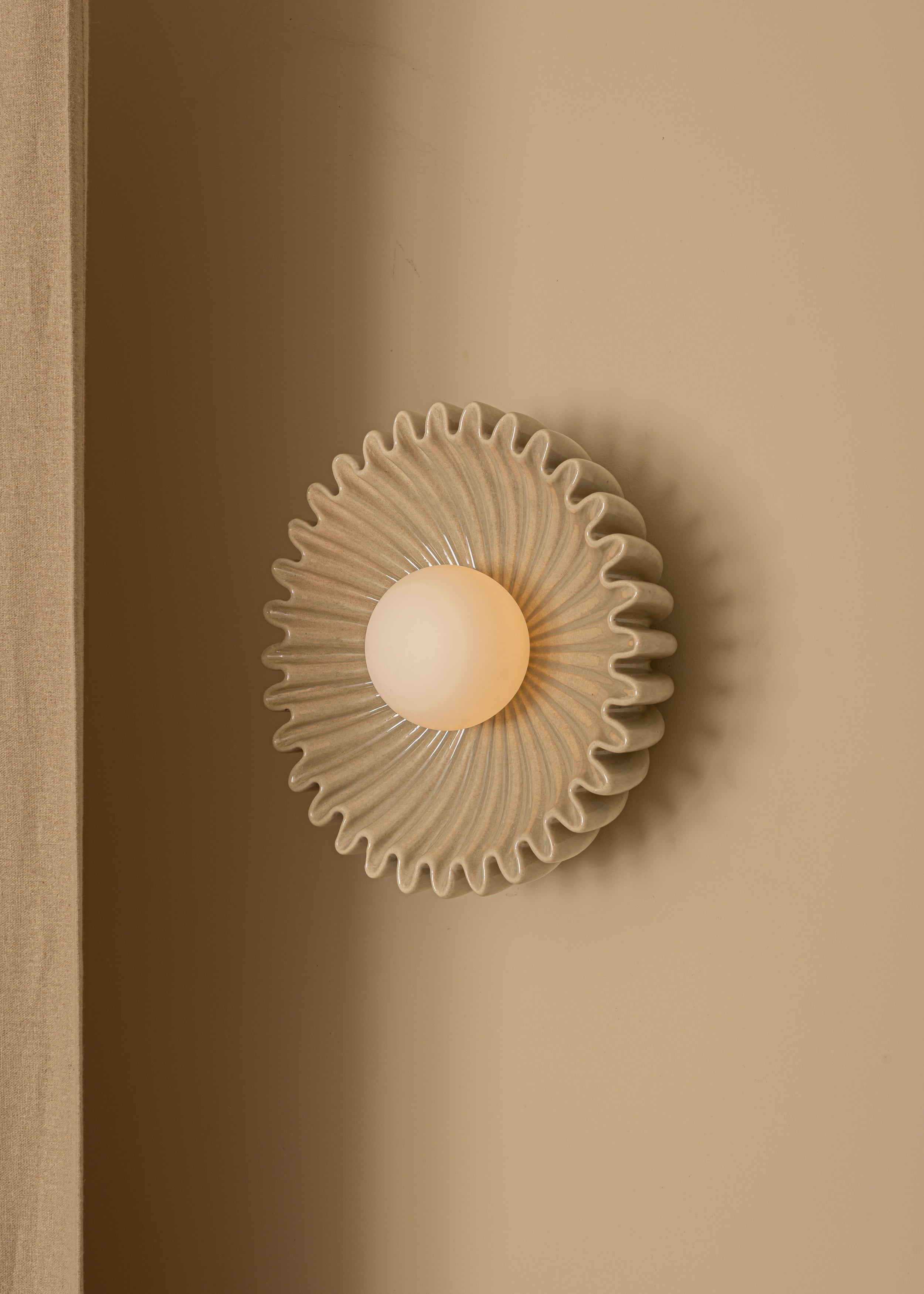 Kinkiet ceramiczny OSTRO piaskowy