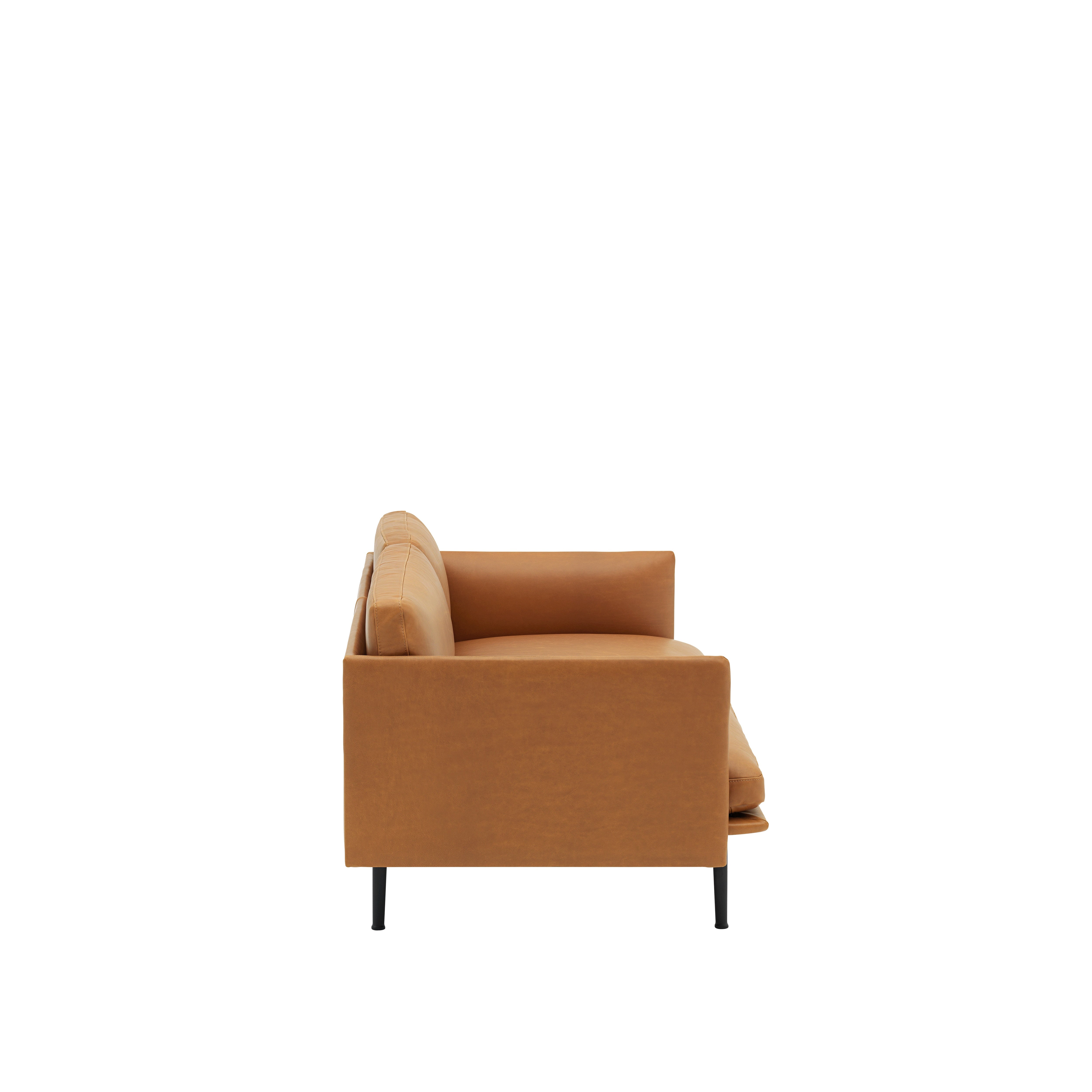 Sofa 2-osobowa OUTLINE koniakowa skóra z czarną podstawą