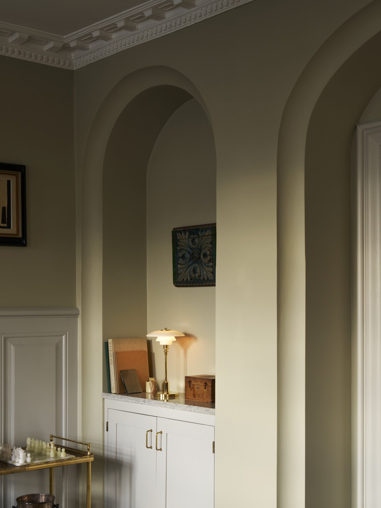 Lampa przenośna PH 2/1 biały z mosiężną podstawą