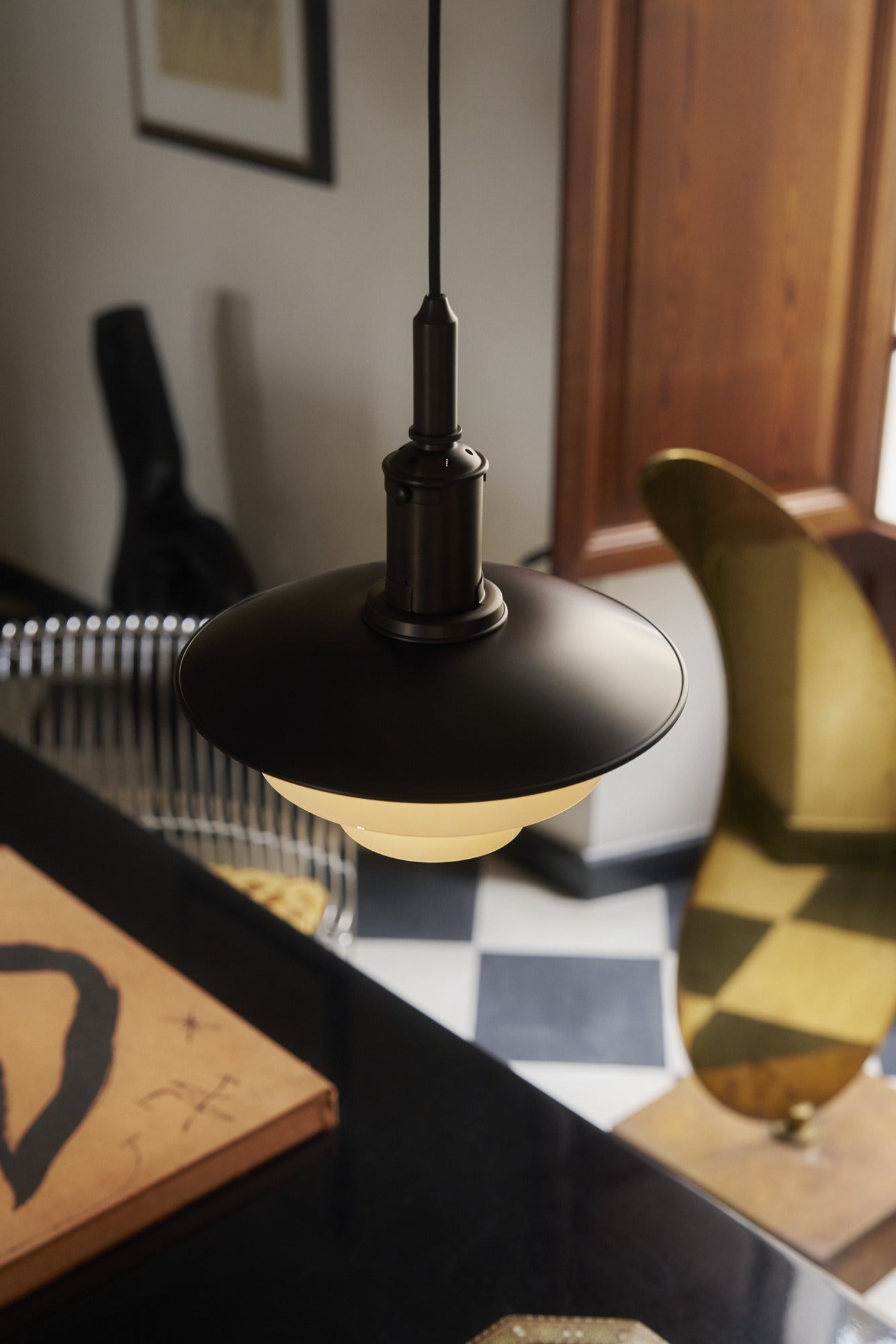 Lampa wisząca PH 3/3 biały z czarnym matowym wykończeniem