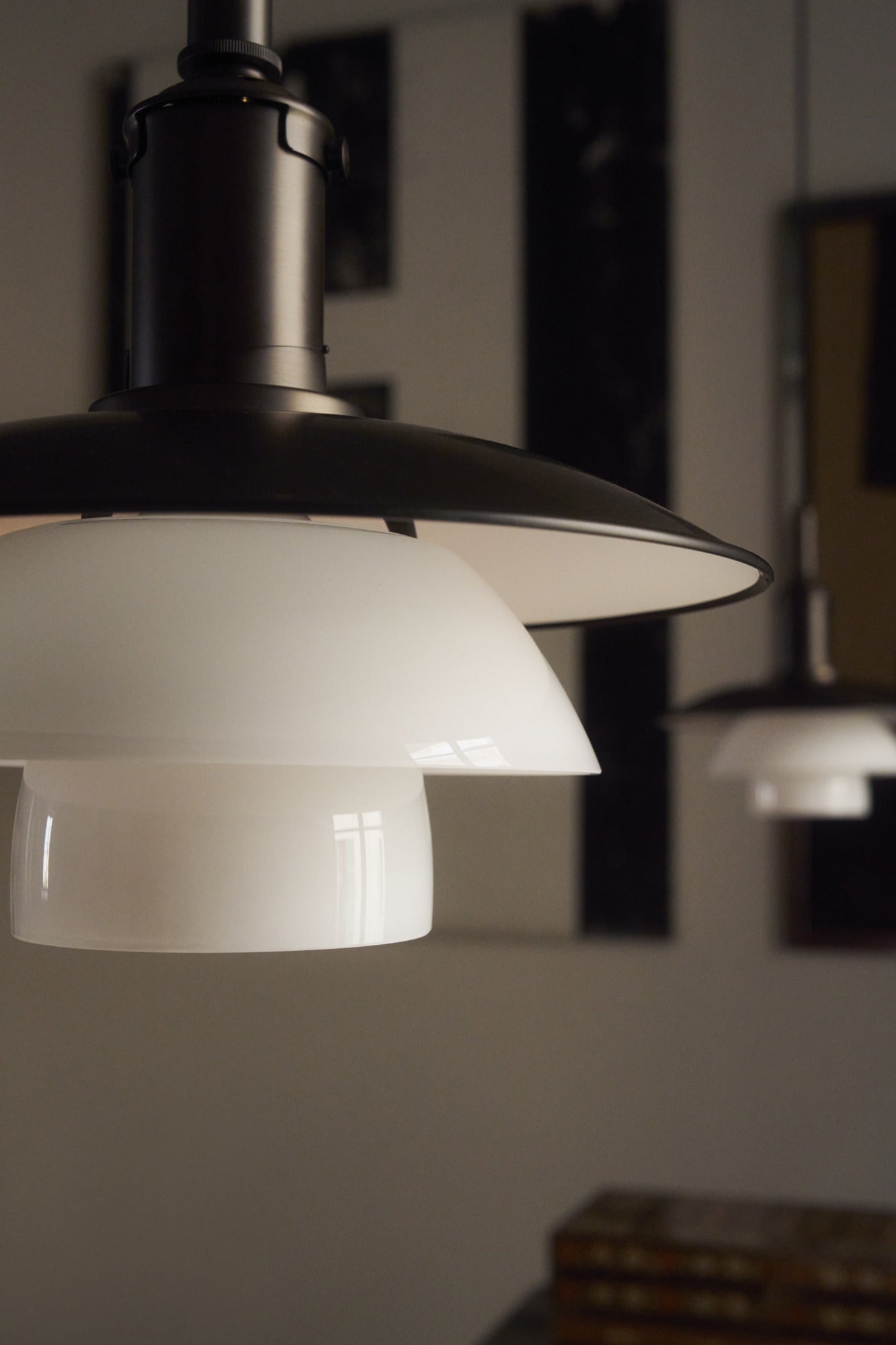 Lampa wisząca PH 3/3 biały z czarnym matowym wykończeniem