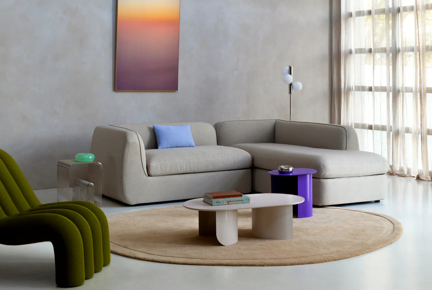 PLATEAU Salmon Side Table