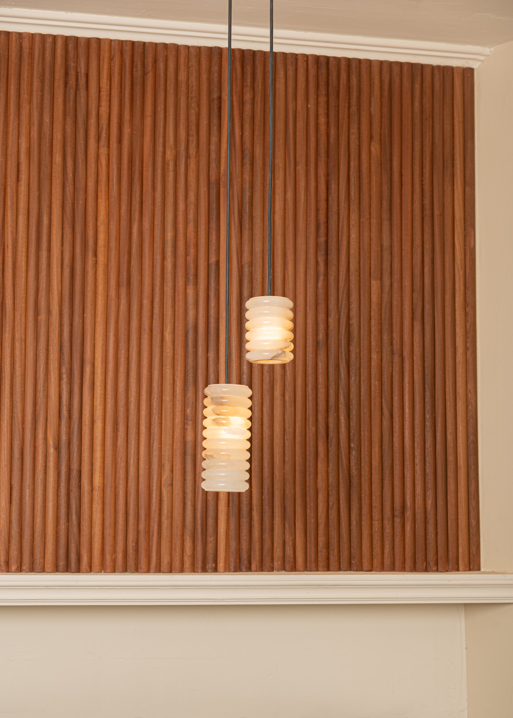 Lampa wisząca MANIKO FLUTA DOUBLE biały alabaster