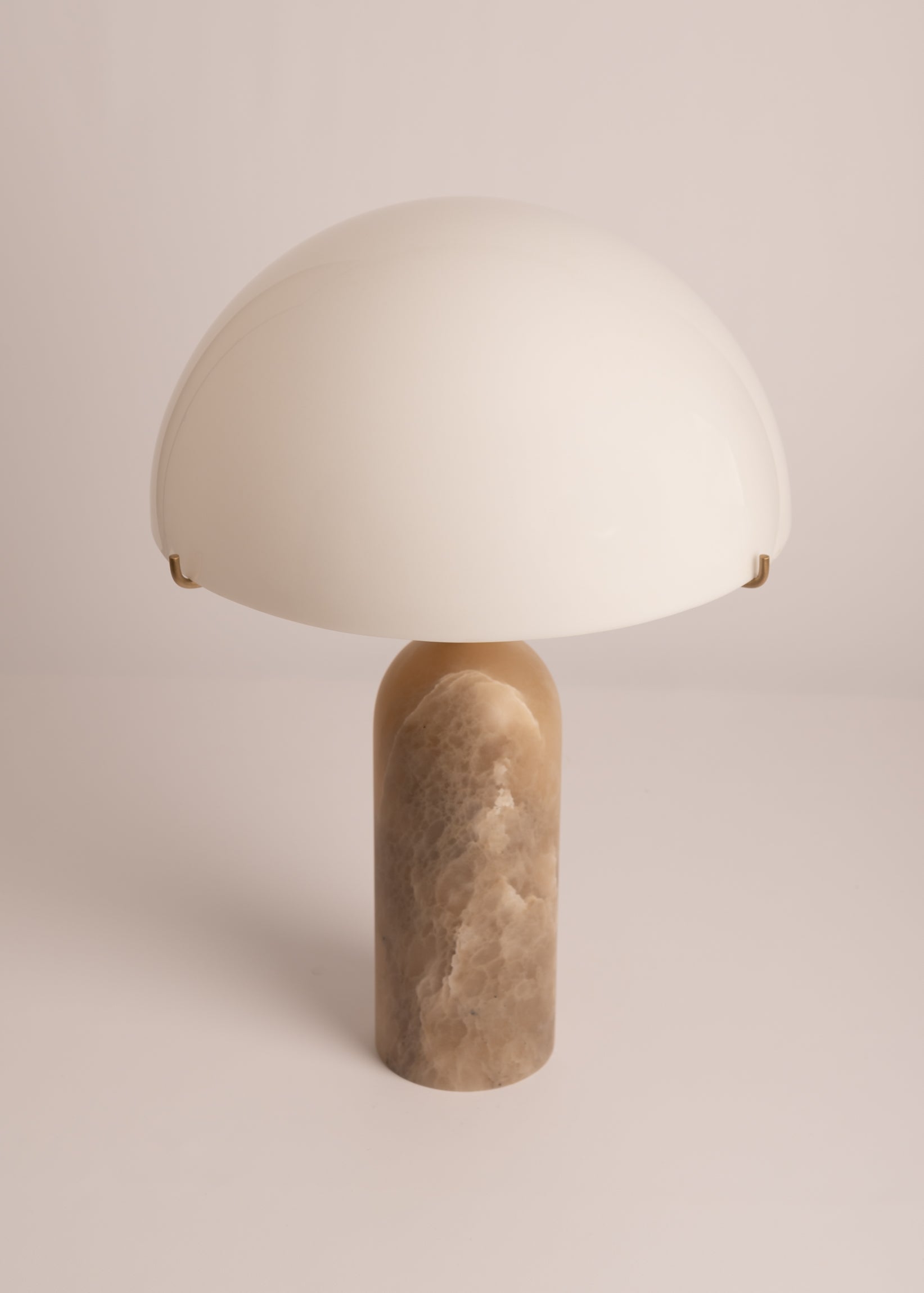 Lampa stołowa PEONO ciemnobeżowy alabaster