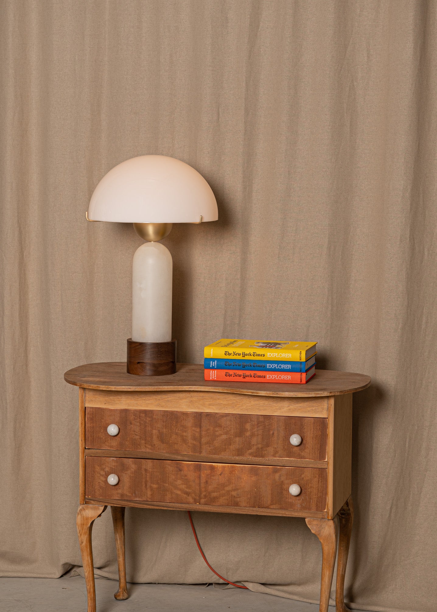 Lampa stołowa PEONO biały alabaster