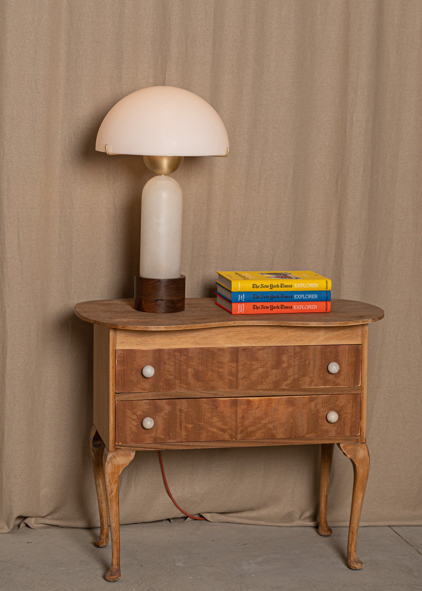 Lampa stołowa PEONO biały alabaster