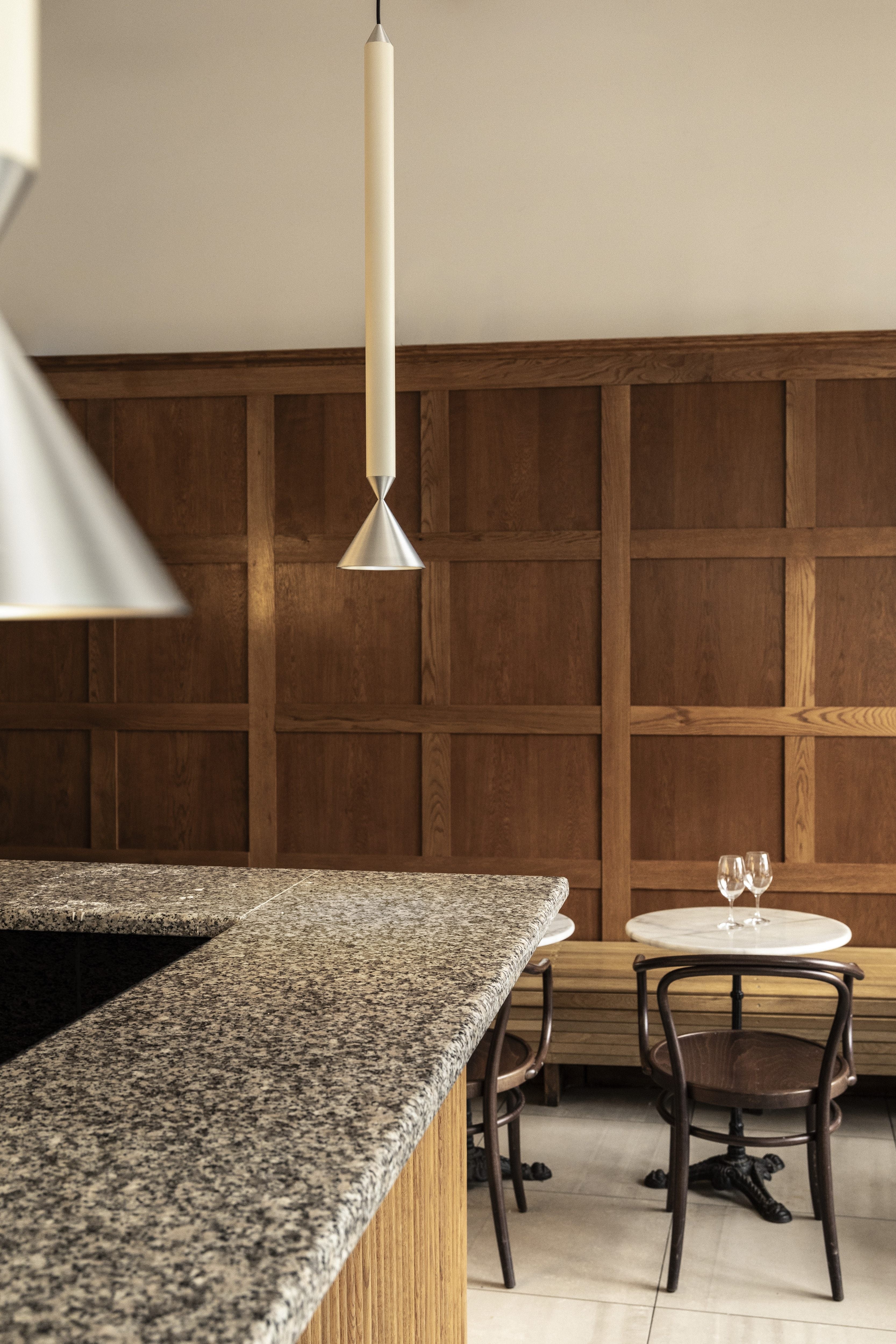 APOLLO GRAND White Pendant Lamp