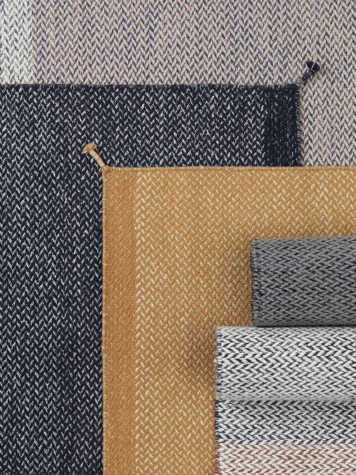 Dywan PLY biało-czarny