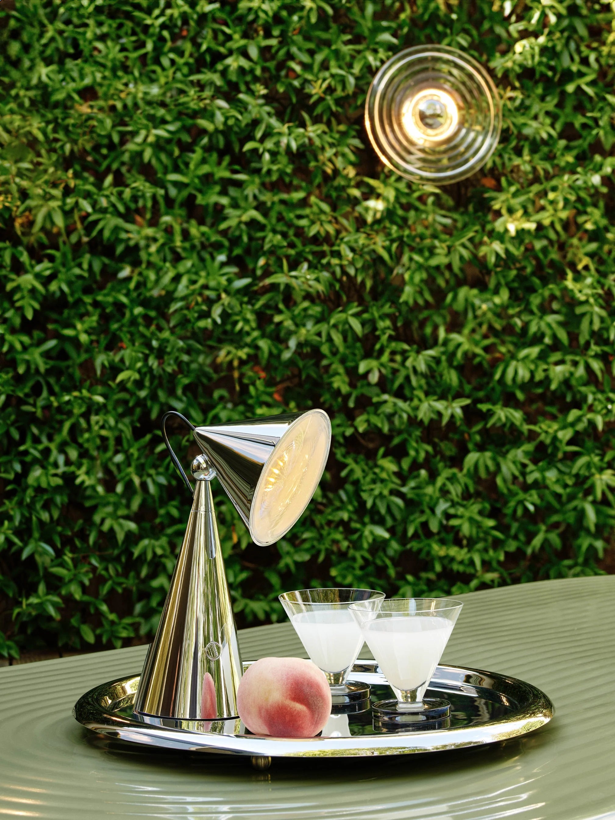 Portable table lamp POSE silver