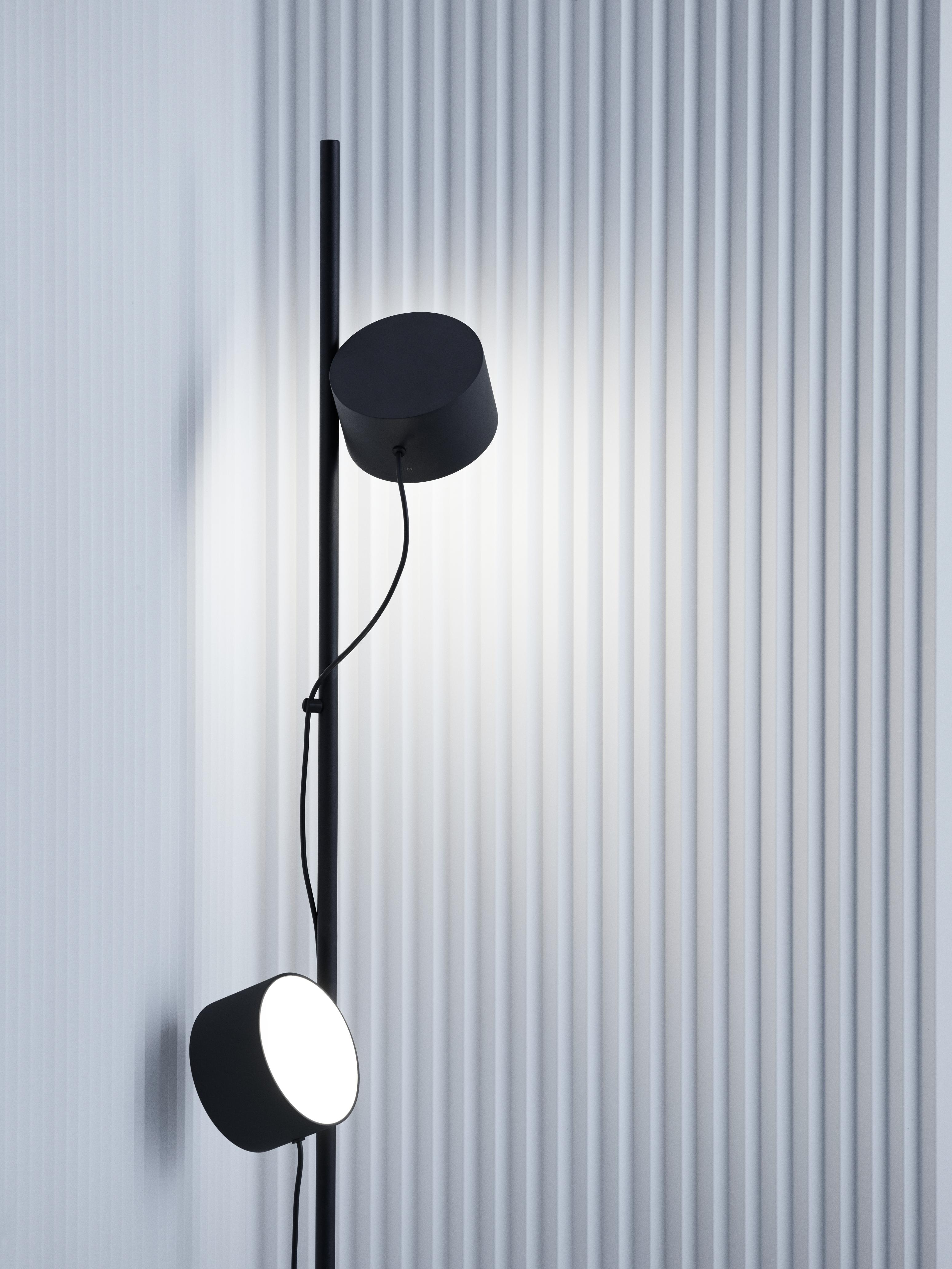 POST Floor Lamp Black