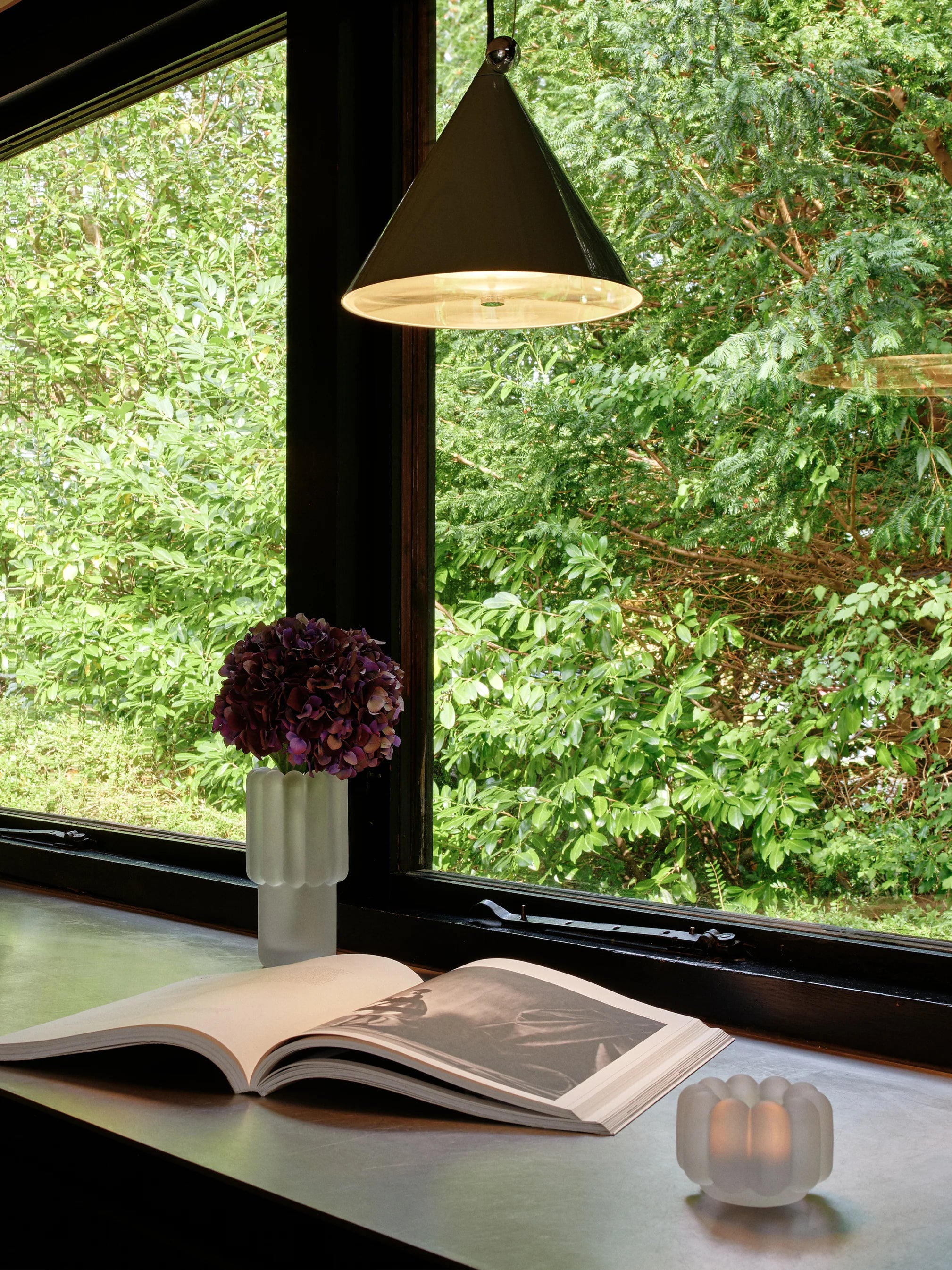 Świecznik PRESS matowe szkło