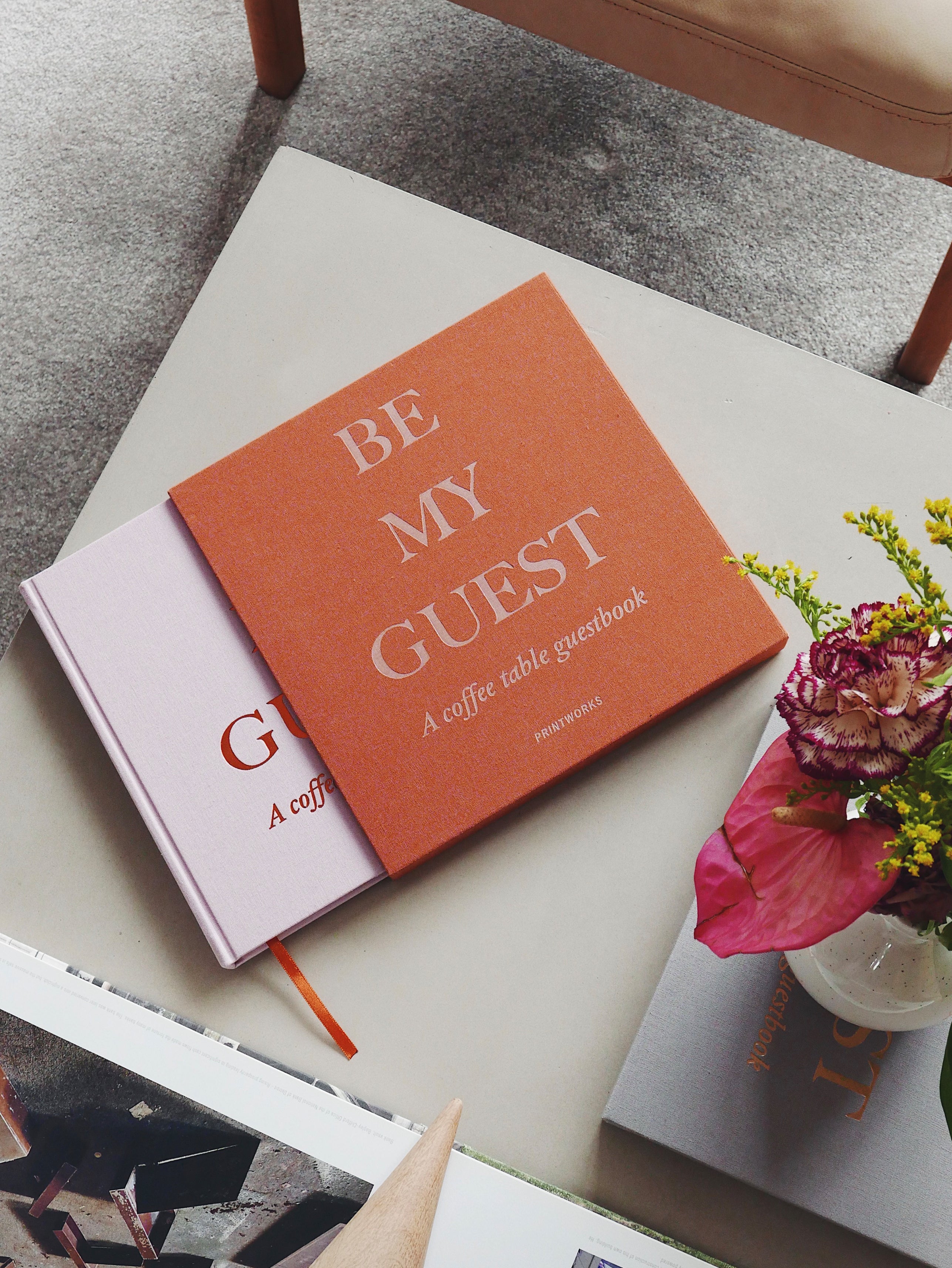 Księga gości BE MY GUEST czerwony z różowym