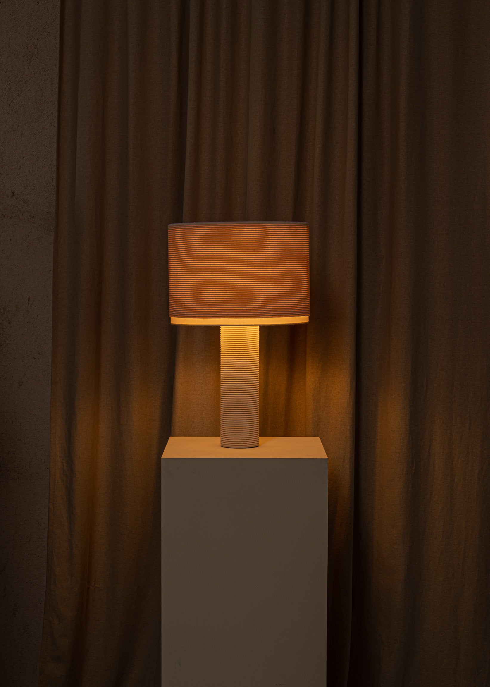 Lampa stołowa PYJAMA beżowa wełna