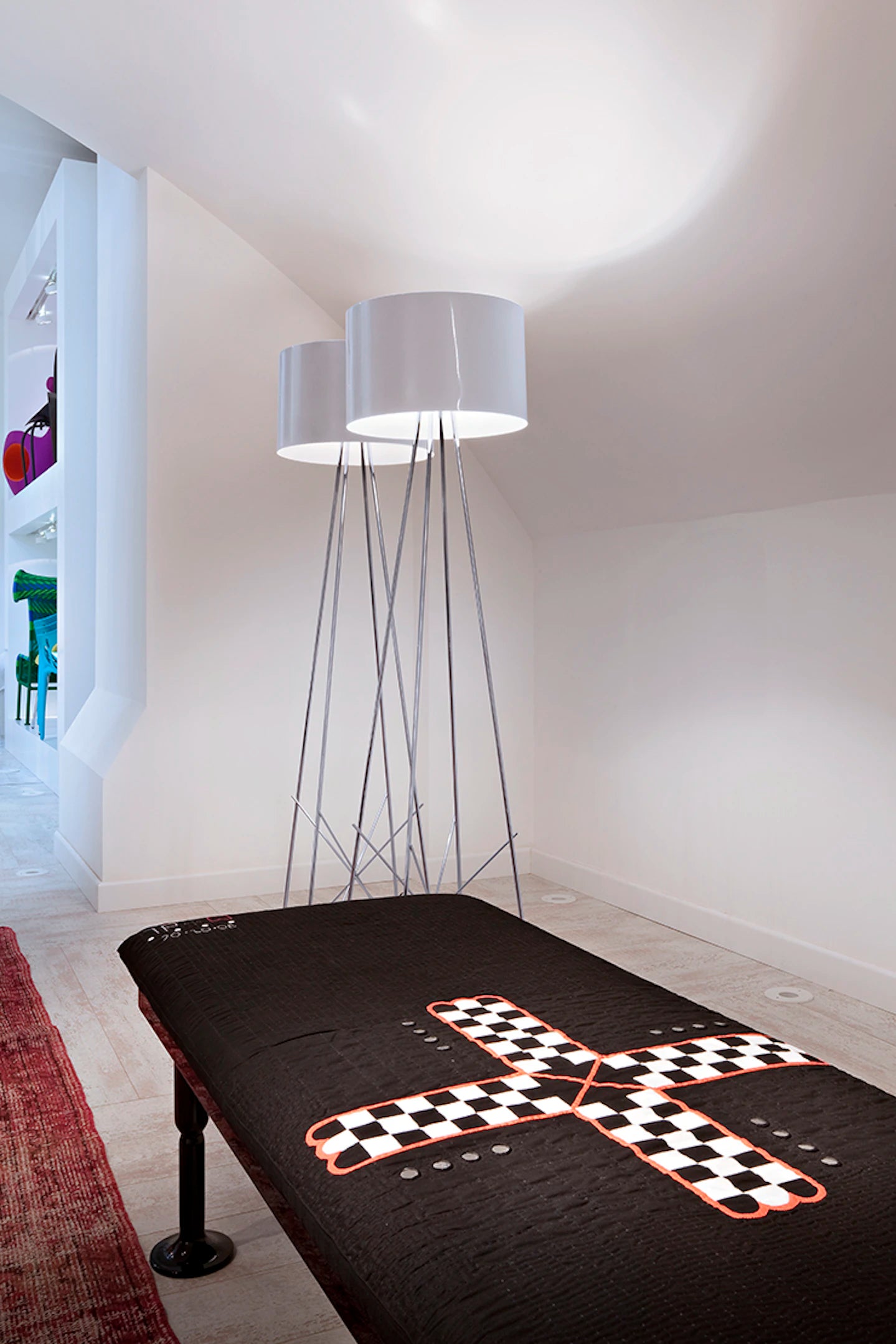 Lampa podłogowa RAY szkło z metalową podstawą