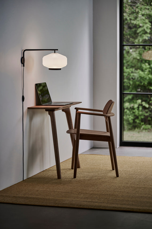 Lampa ścienna MODEL 286 SHIBUI biały z czarną podstawą