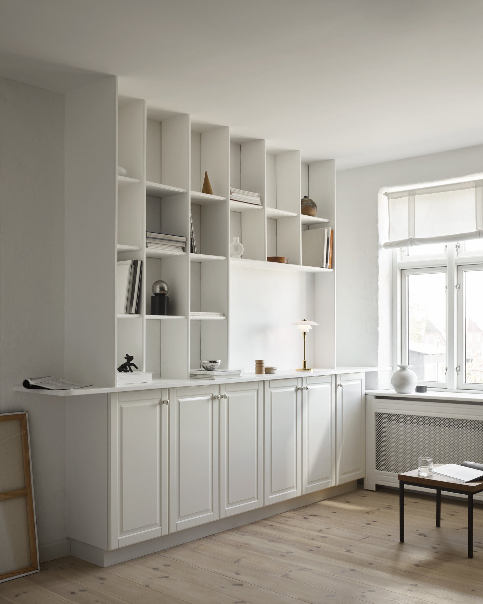 Lampa przenośna PH 2/1 biały z mosiężną podstawą