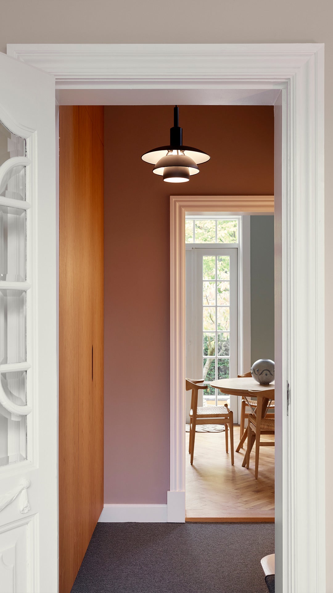 Lampa wisząca PH 3/3 biały z czarnym matowym wykończeniem