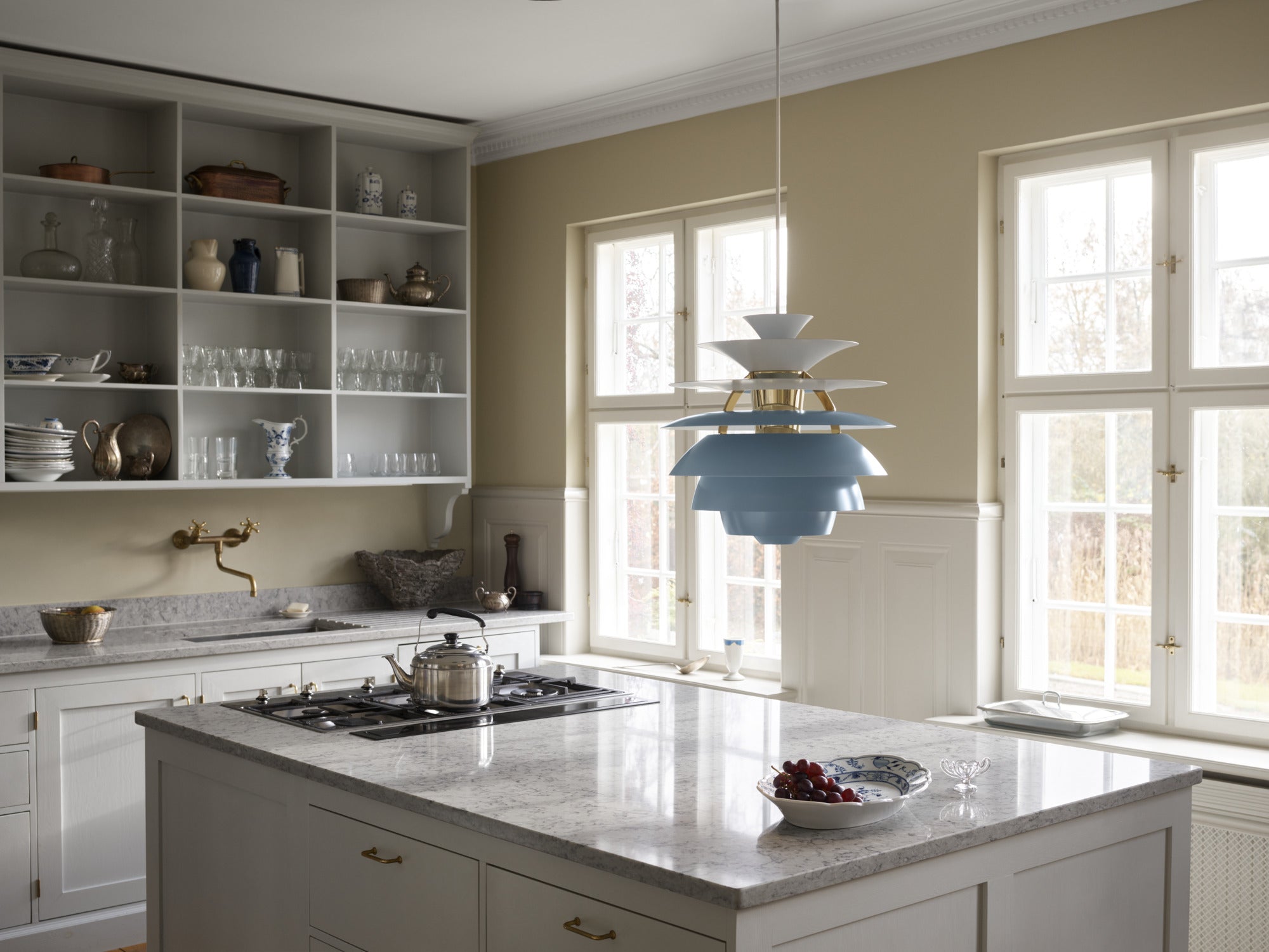 PH SNOWBALL pendant lamp dirty blue with brass finish