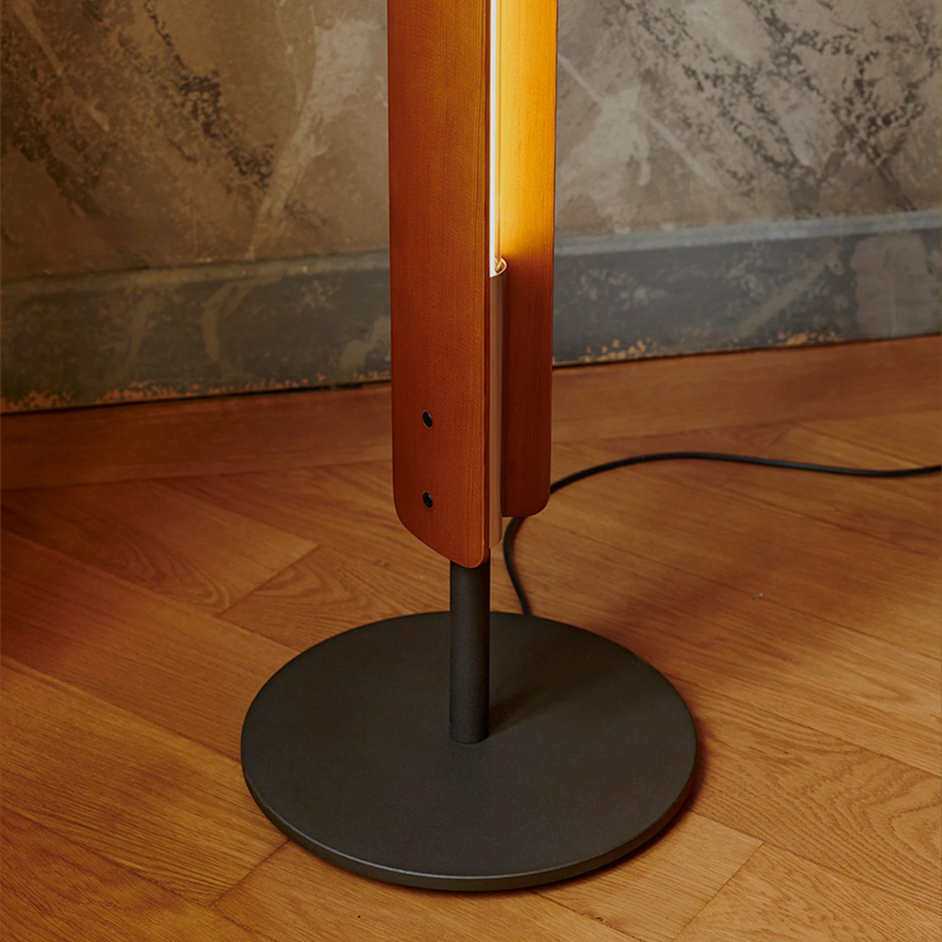 SEKI-HAN Floor Lamp in Copper Brown