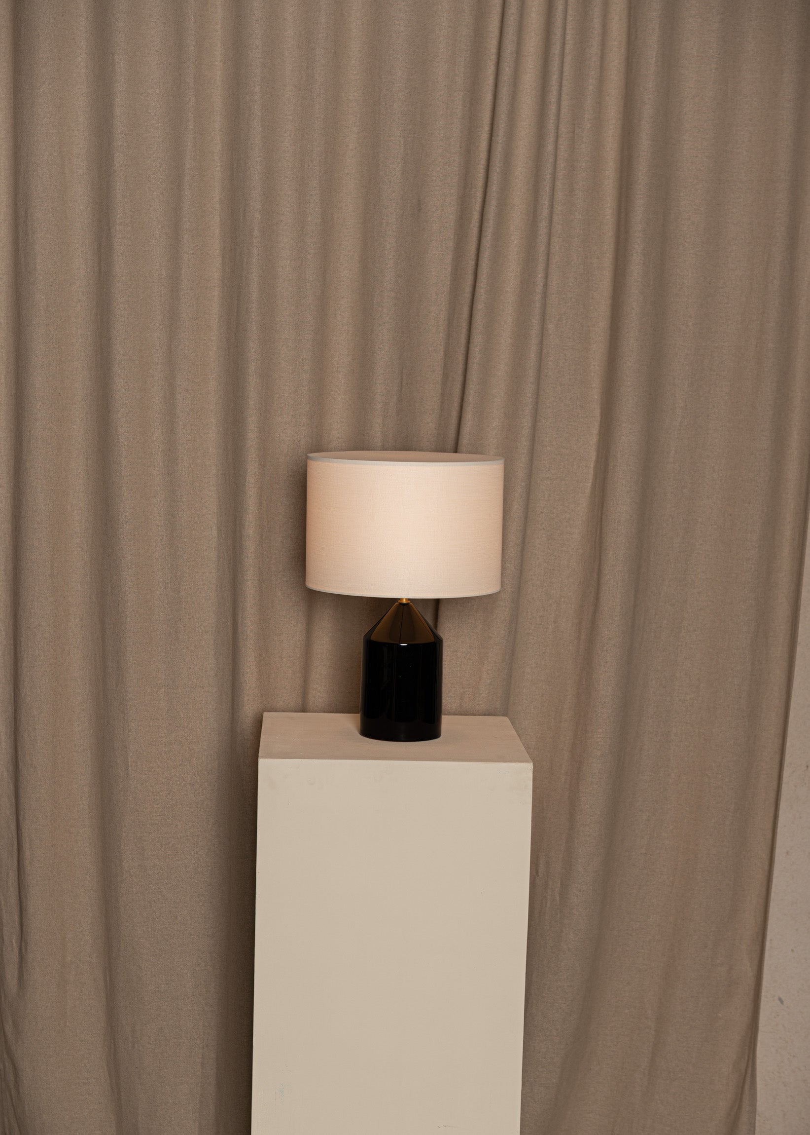 Lampa stołowa ceramiczna JOSEF czarny