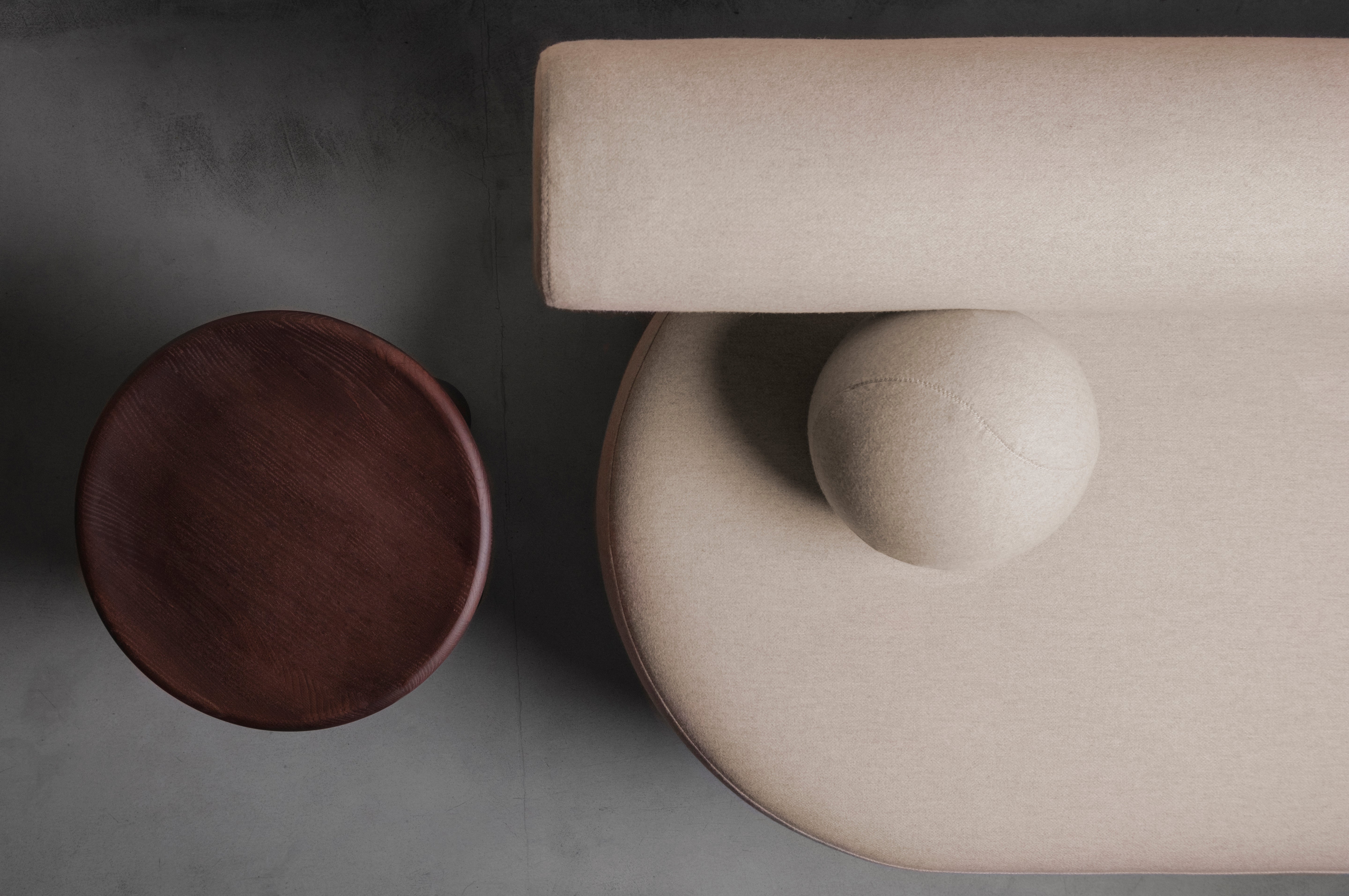 Sofa GROPIUS CS1 tapicerowana