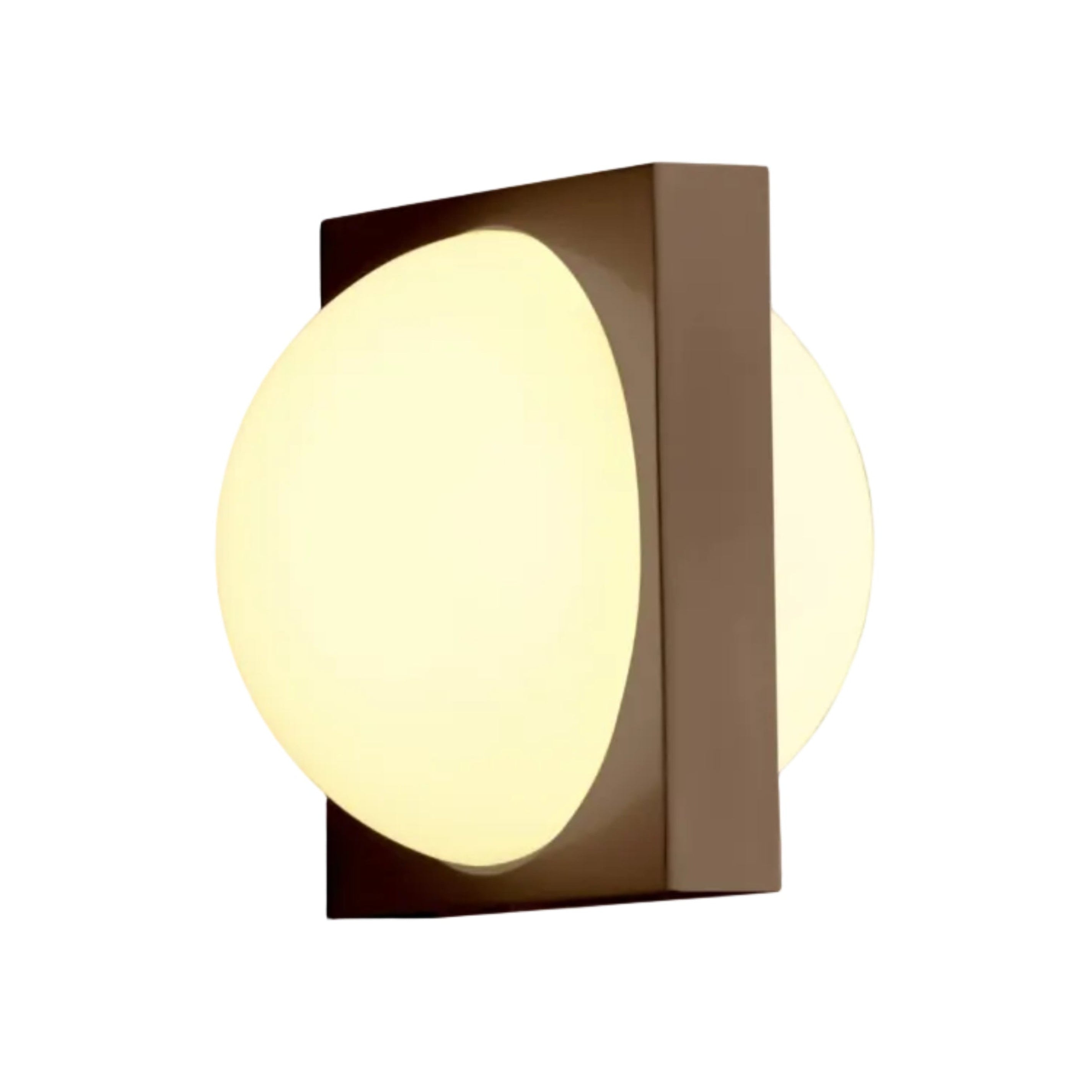 Lampa ścienna SOLSTICE opalowy klosz z czernionym mosiądzem