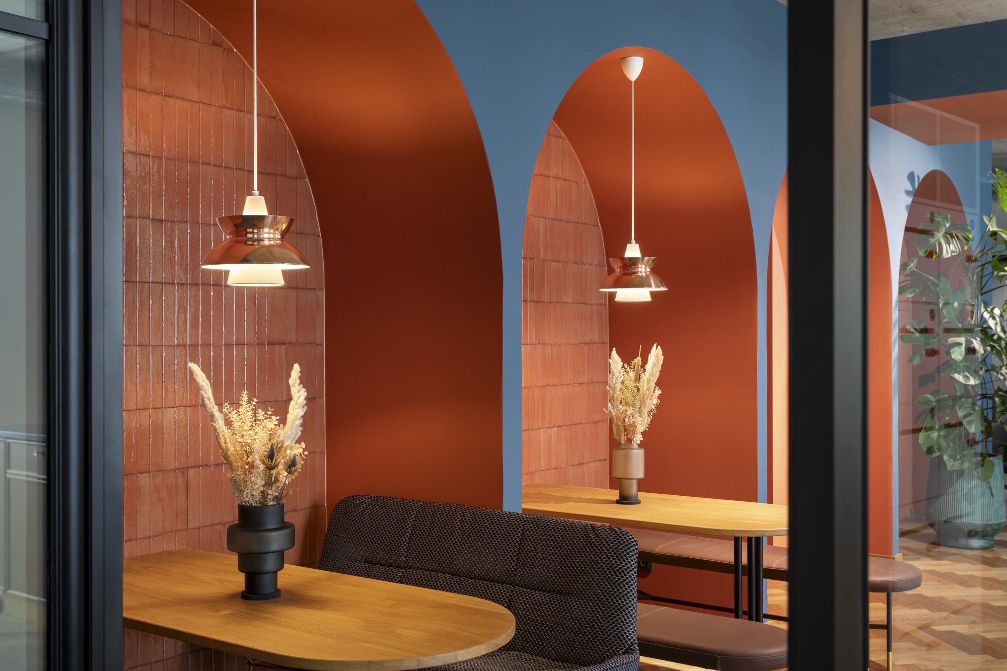 Lampa wisząca DOO-WOP biały z miedzianym wykończeniem