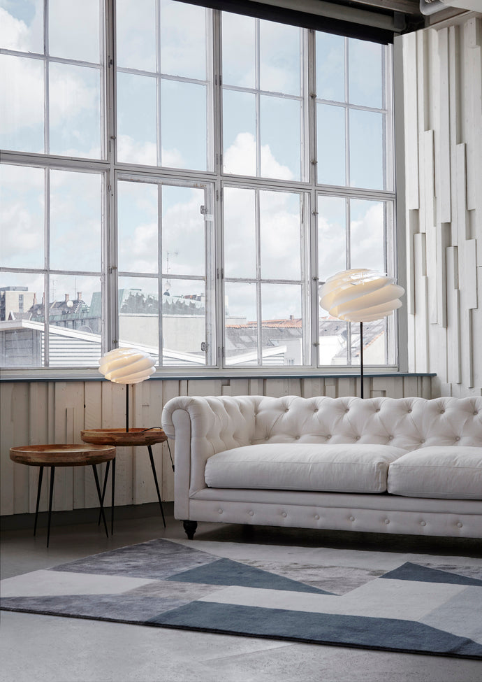 Lampa stołowa MODEL 331 SWIRL biały z czarną podstawą