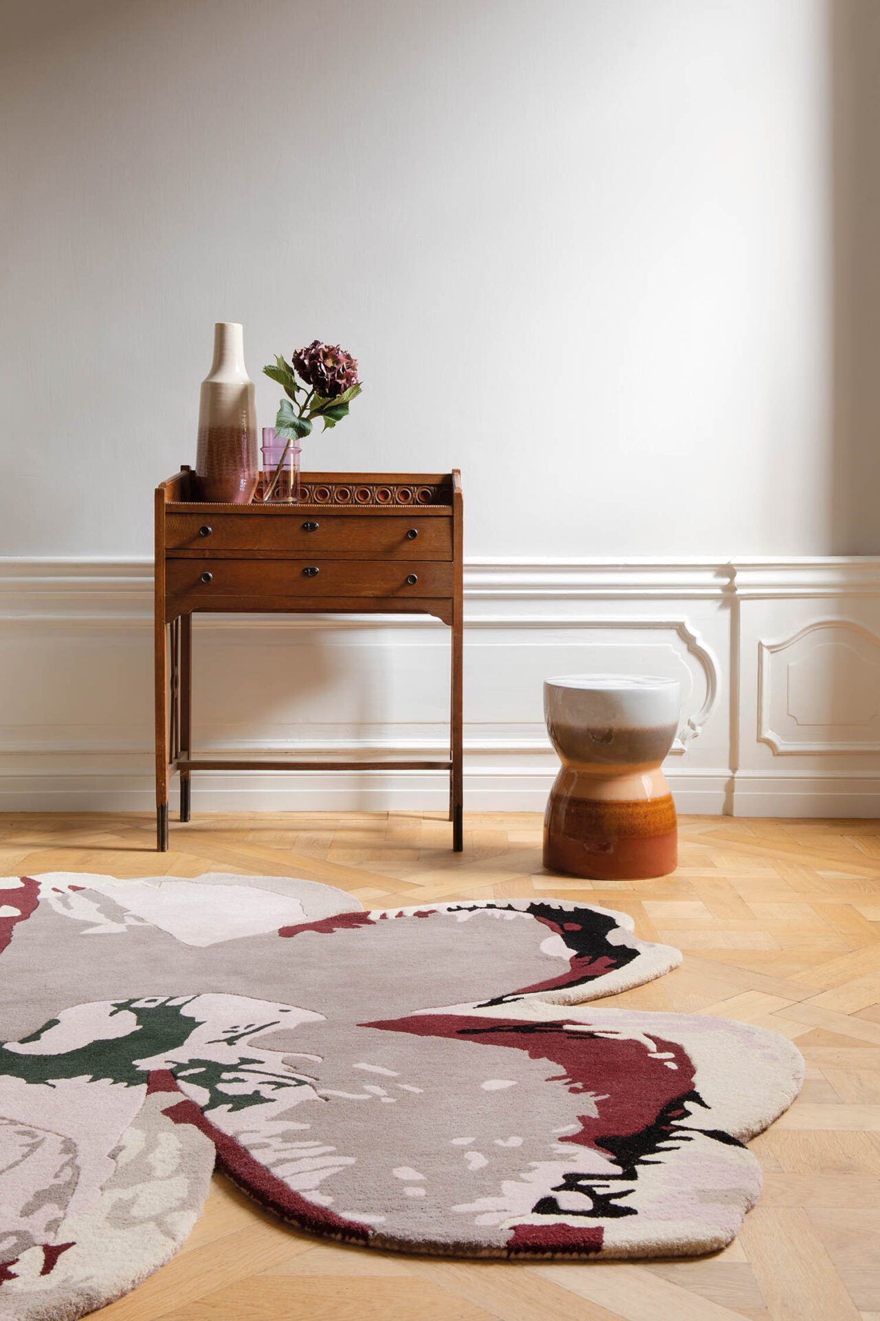 Dywan dekoracyjny SHAPED MAGNOLIA LIGHT bordowo-beżowy