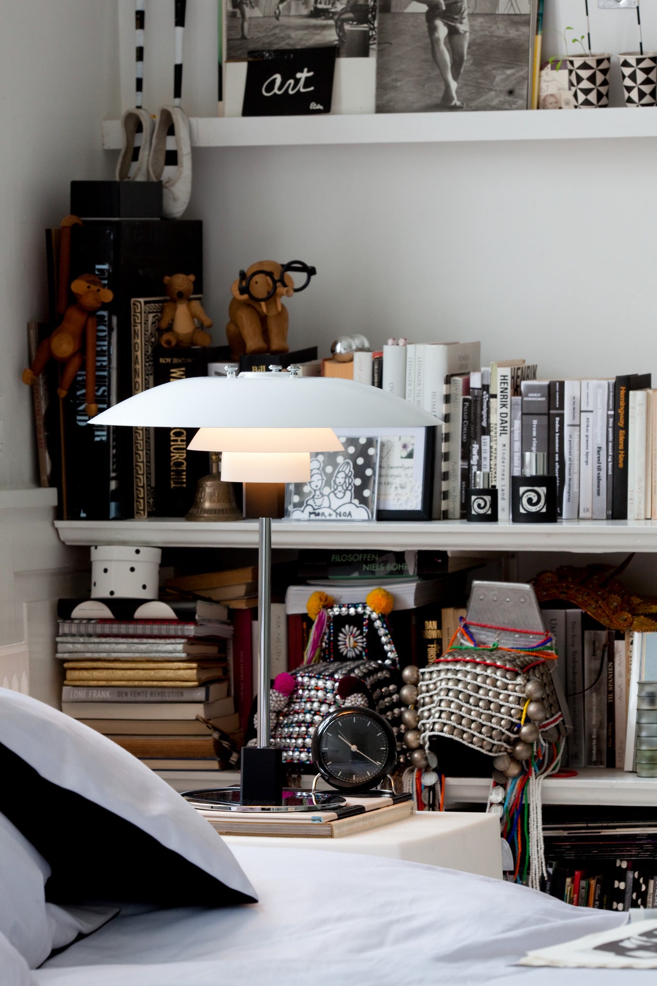 Lampa stołowa PH 4/3 biały z chromowaną podstawą