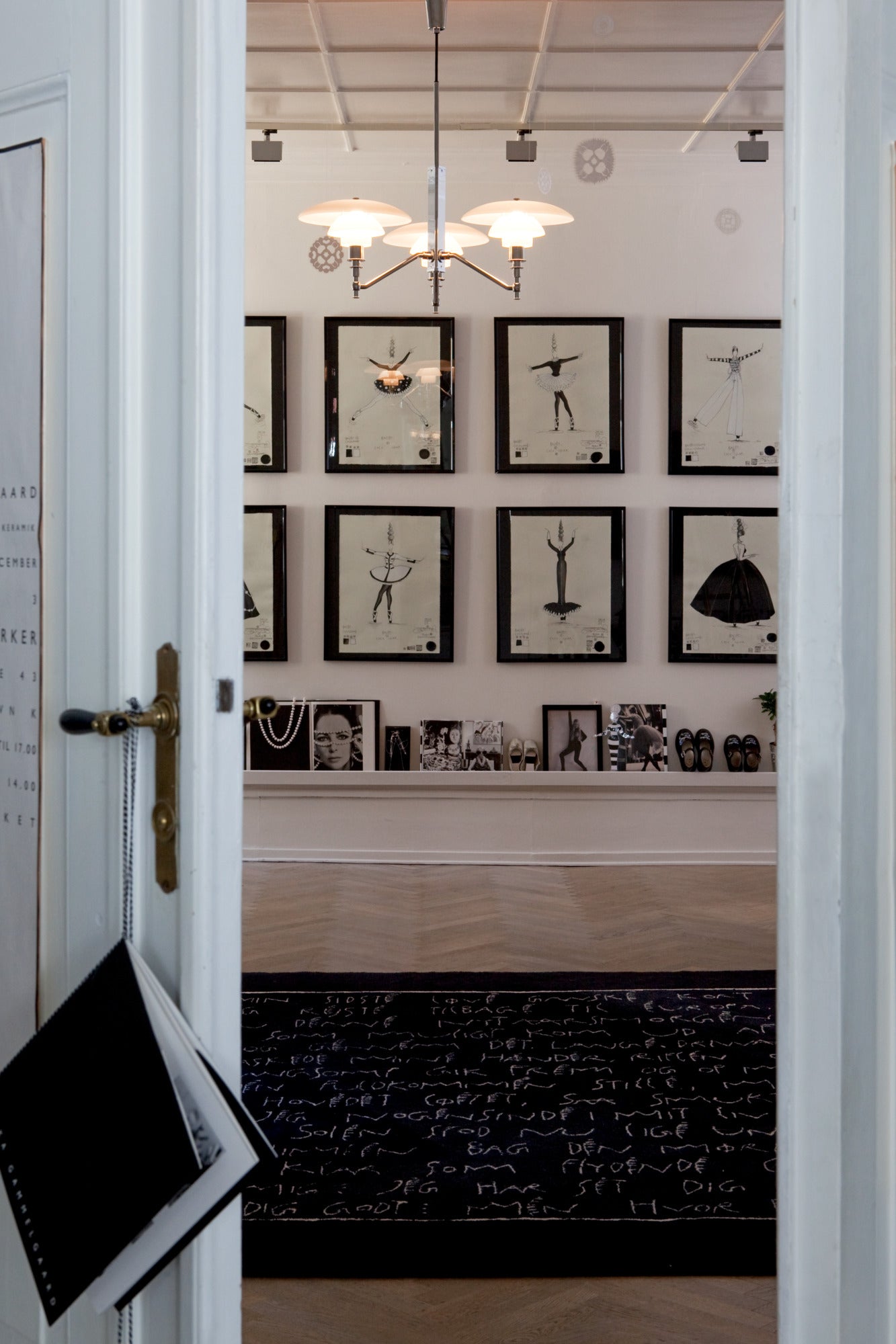 Lampa wisząca PH 3/2 ACADEMY biały z chromowanym wykończeniem