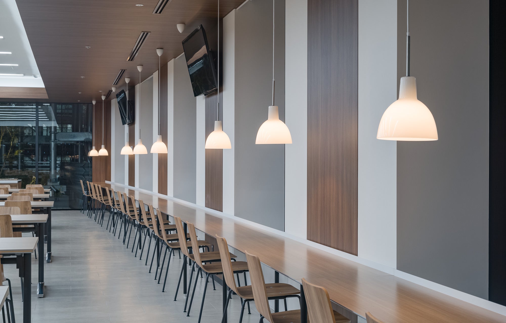 Lampa wisząca TOLDBOD GLASS biały