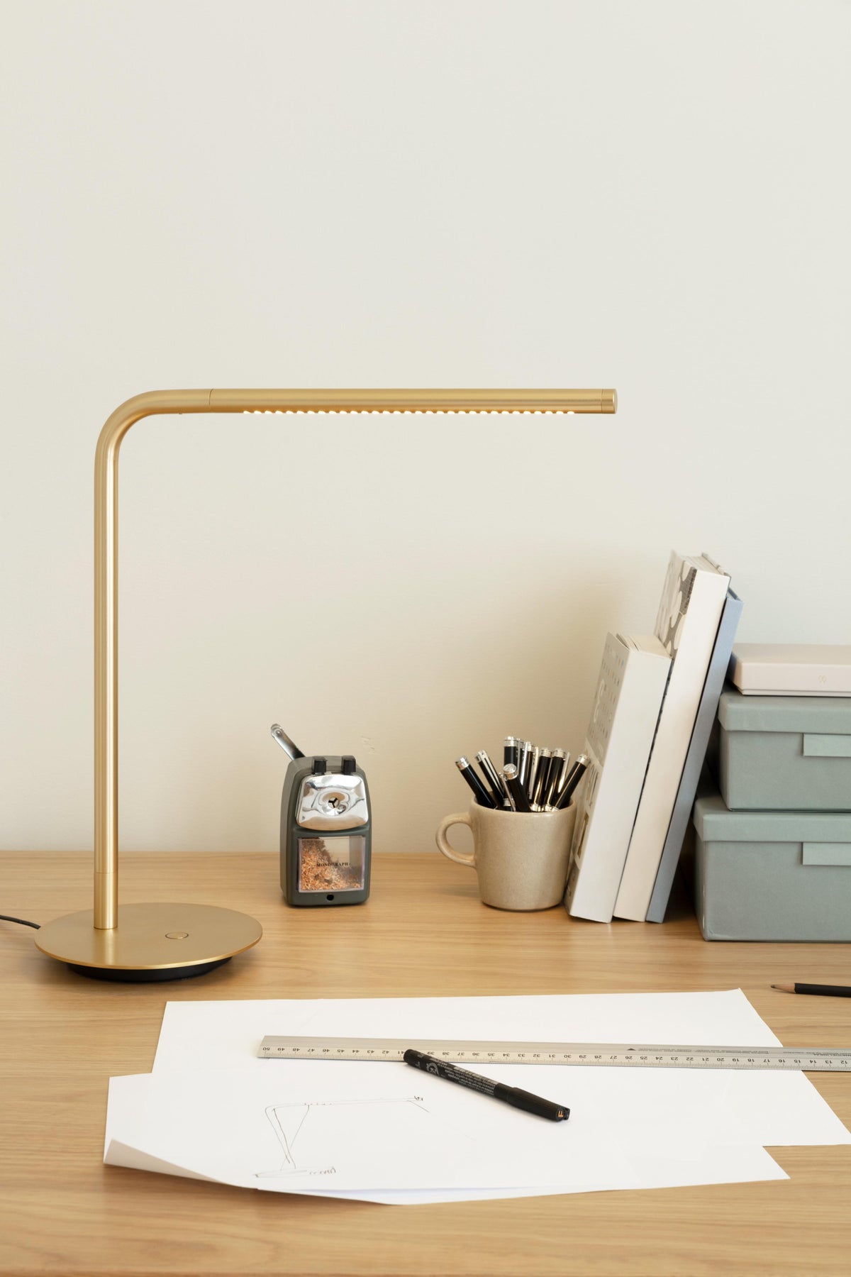 Lampa stołowa OMNI złoty