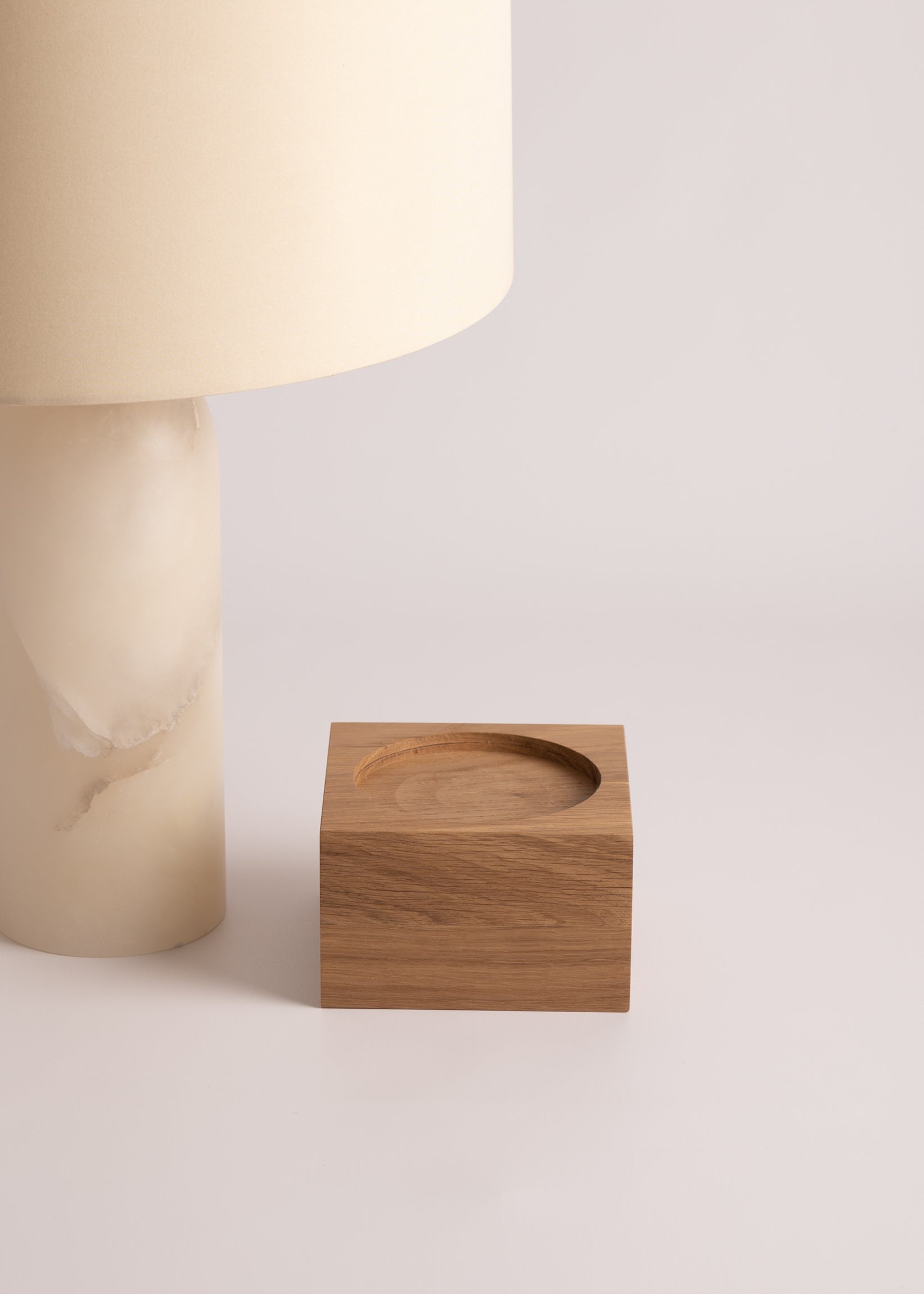 Lampa stołowa PURA KELO biały alabaster