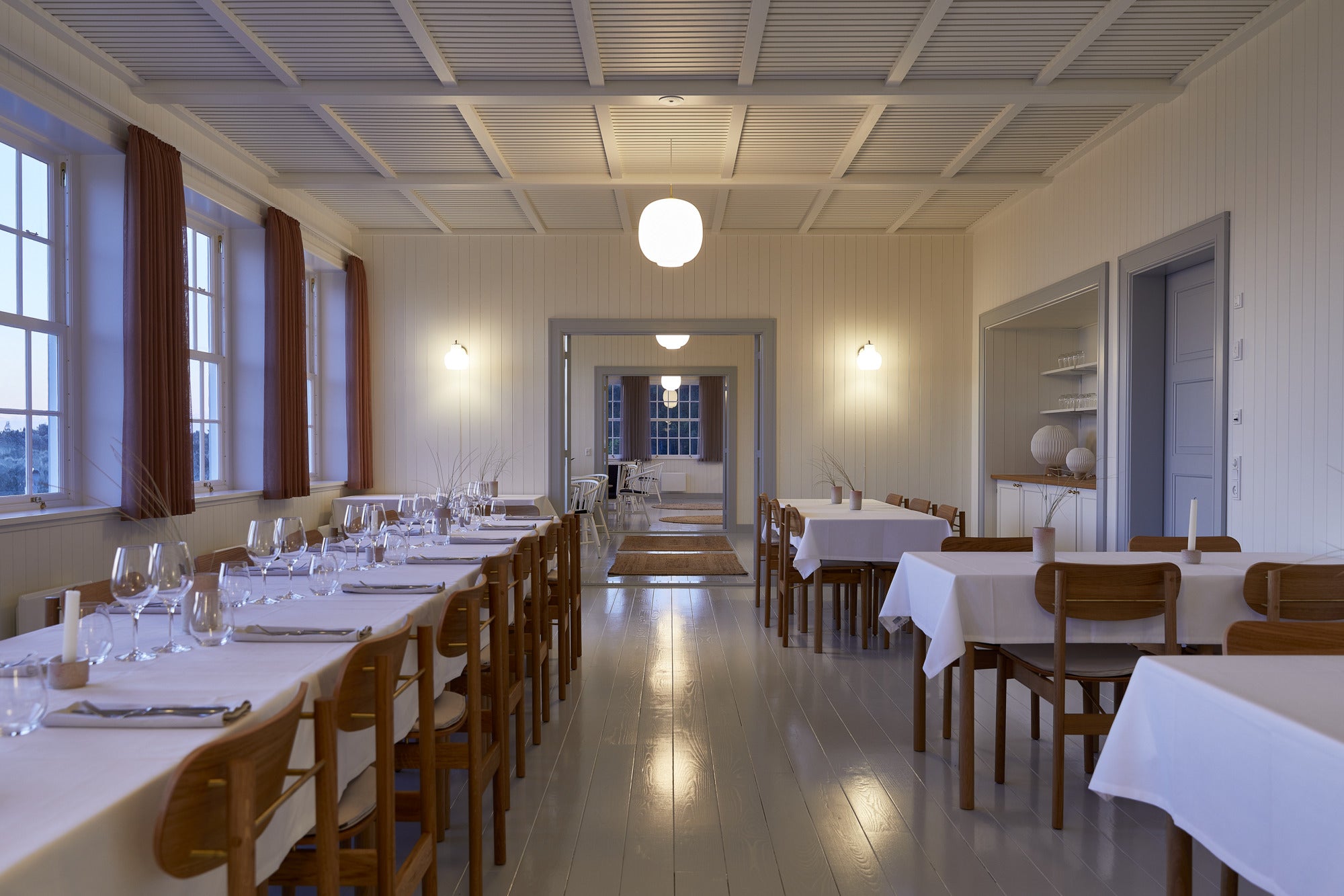 VL RING CROWN 1 Wall Lamp white with brass base