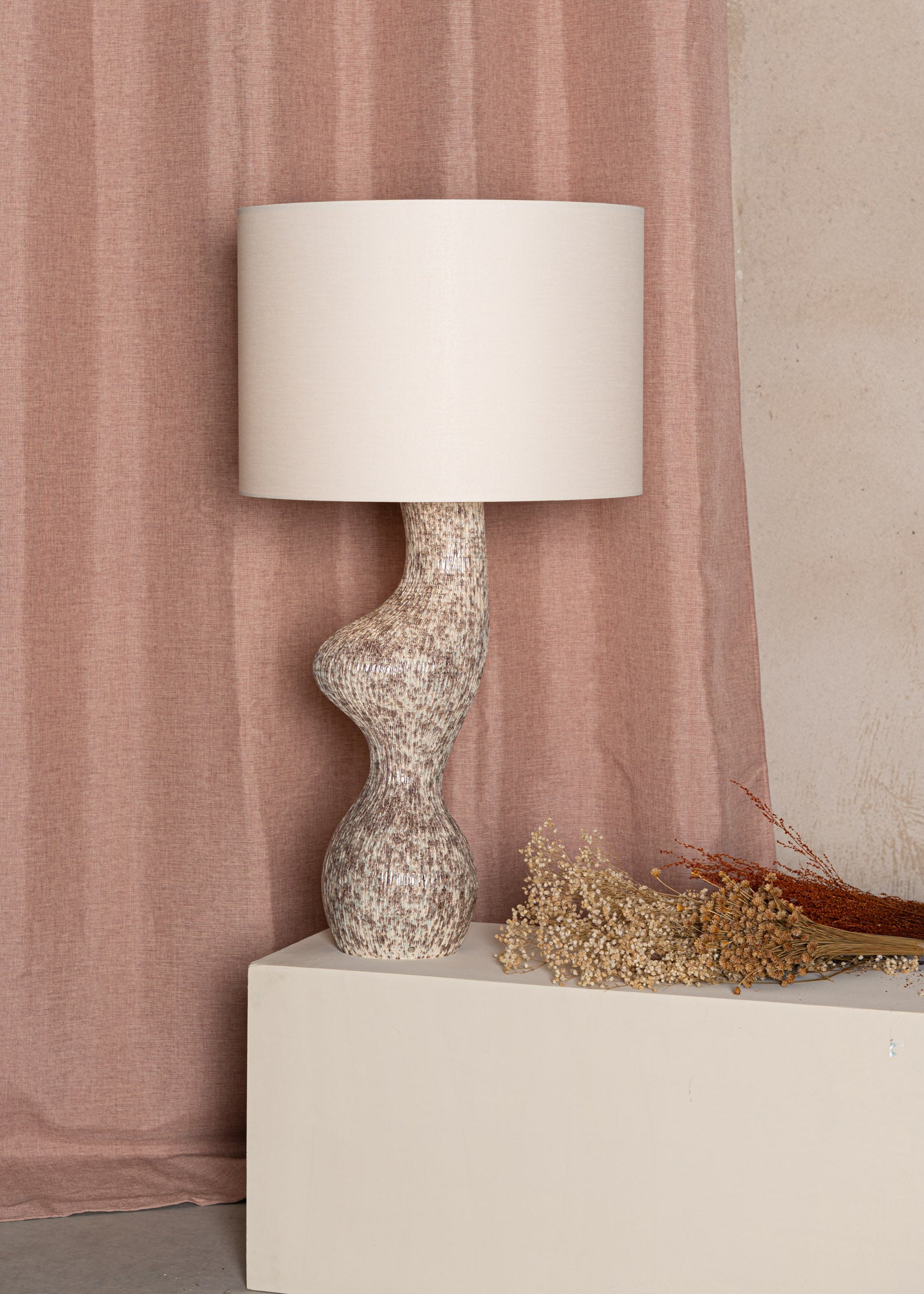 Tischlampe VENUSO beige mit Keramik