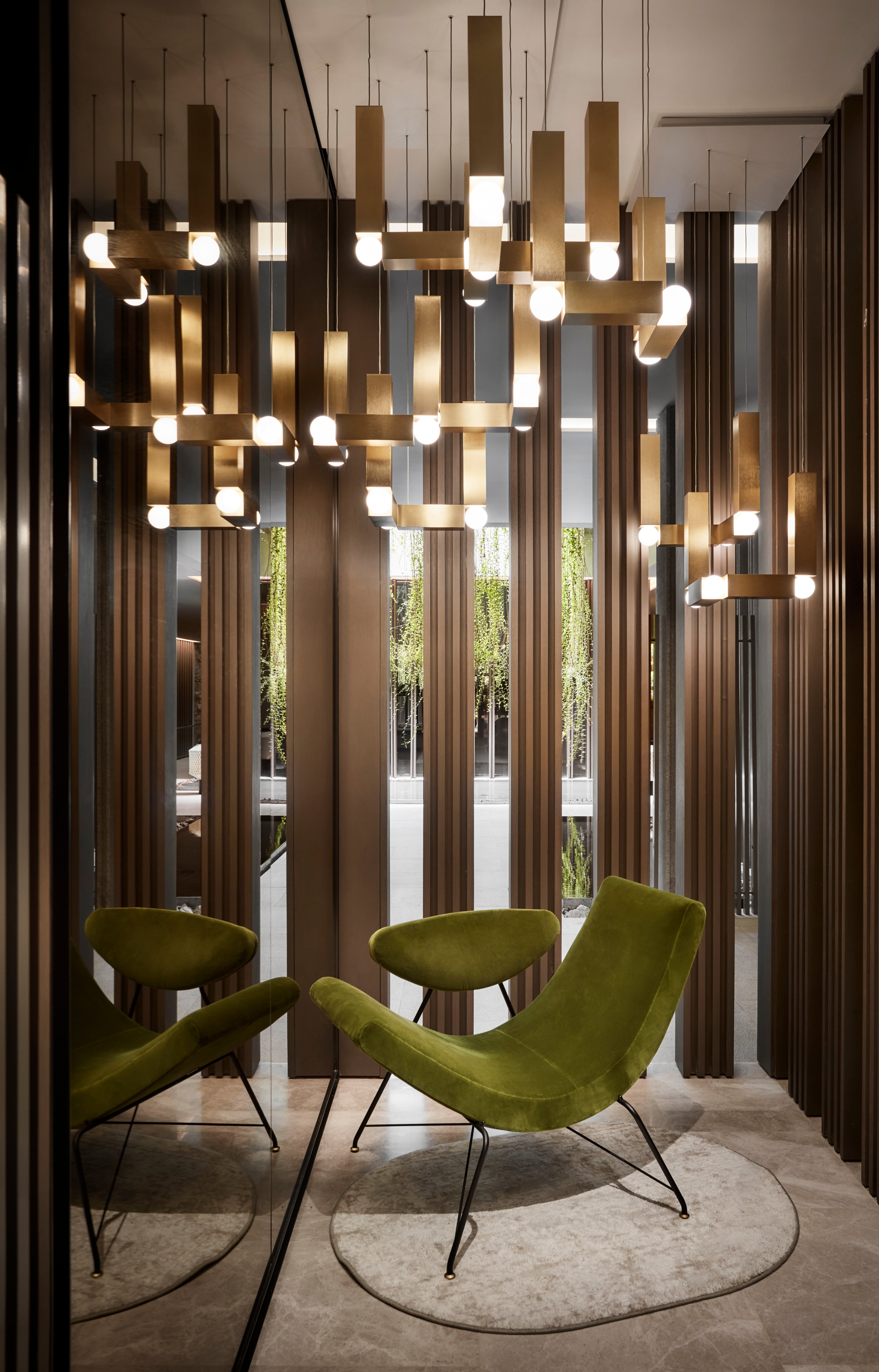 Lampa wisząca VESPER DUO opalowy klosz z brązowym wykończeniem