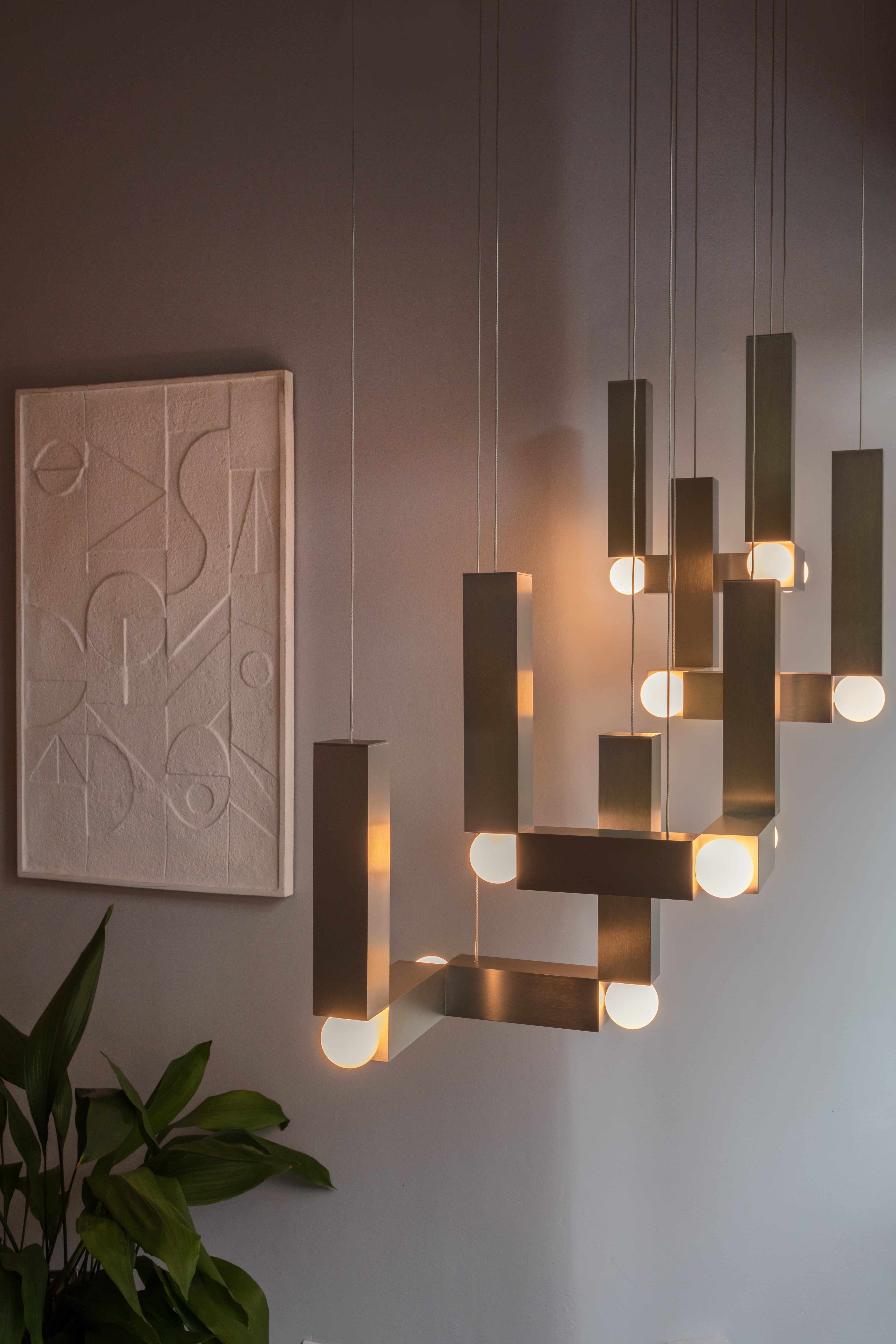 Lampa wisząca VESPER DUO opalowy klosz z brązowym wykończeniem