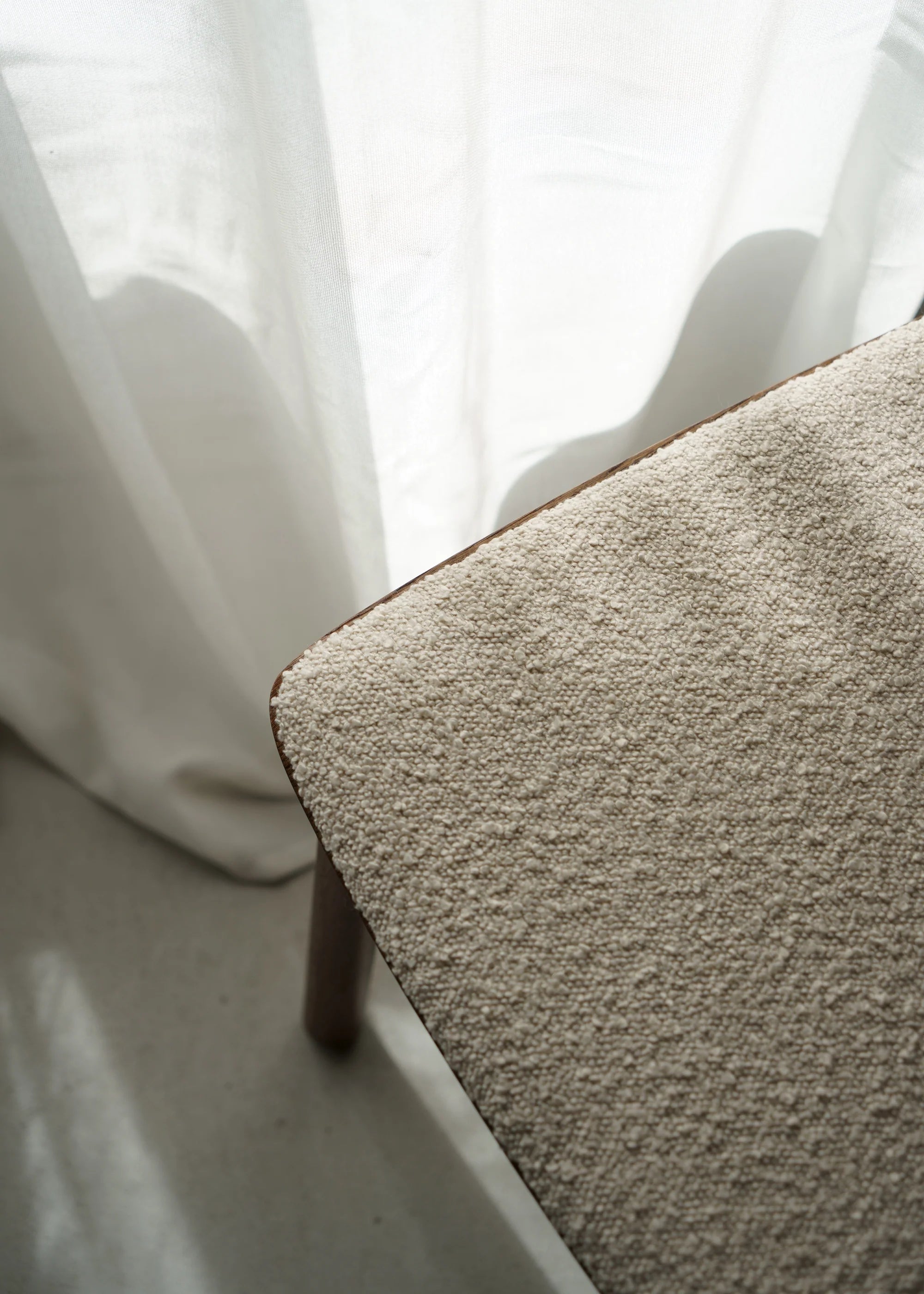 Krzesło ARCHE SOFT ciemne drewno dębowe