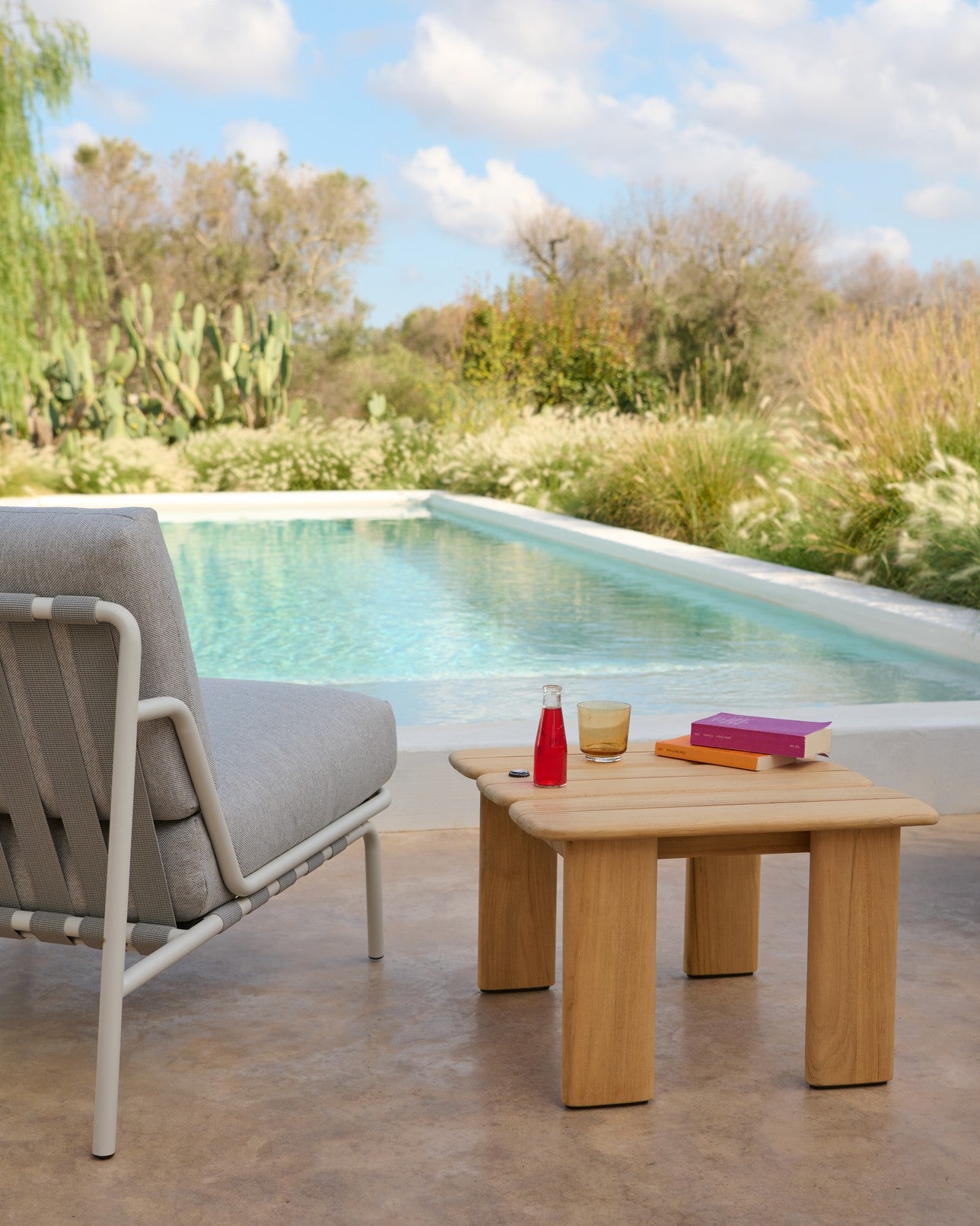Outdoor Armchair SETTLE Gray with Green Base [Amelia]