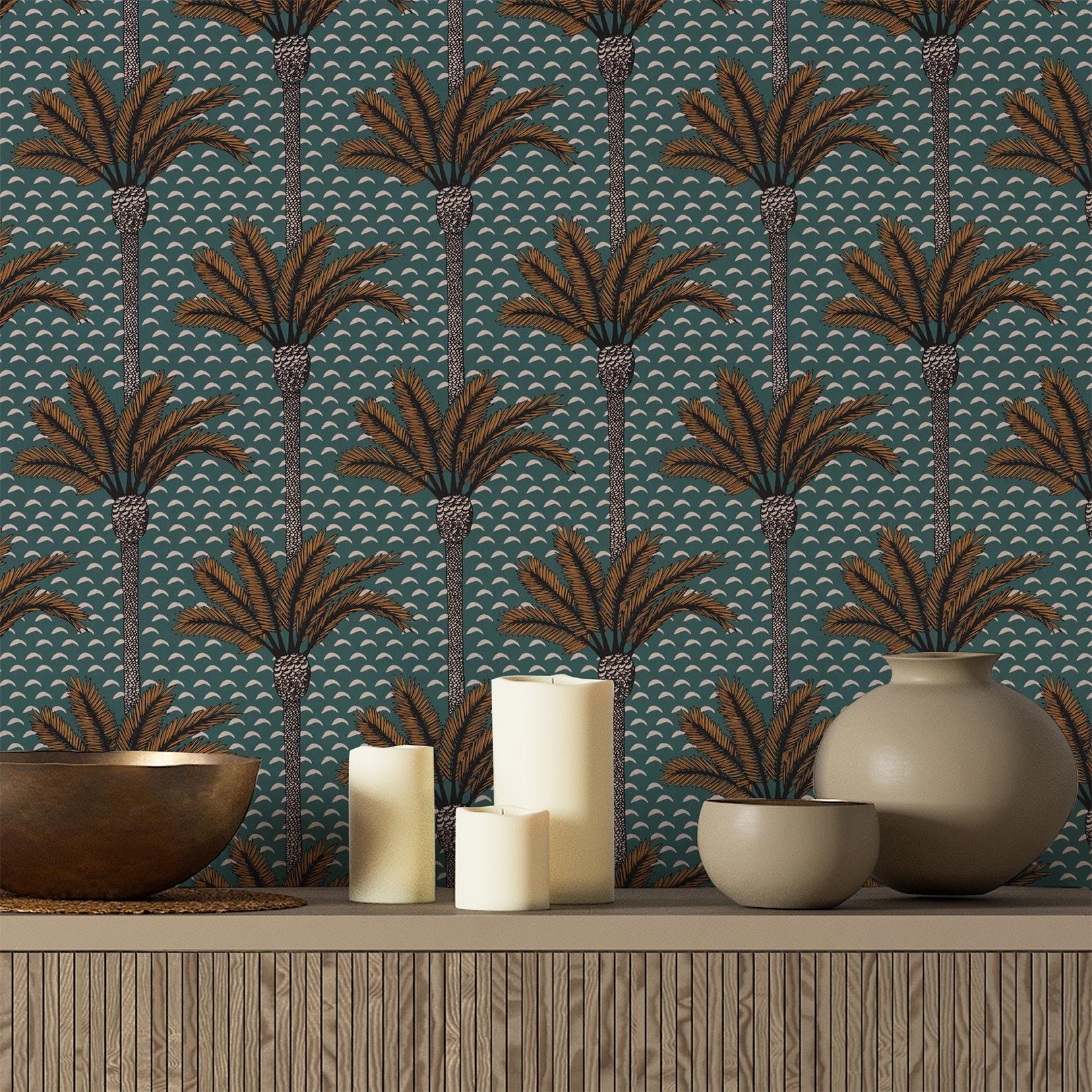Structural wallpaper with a plant motif in palm trees ATLAS - VERT IMPERIAL green with gold