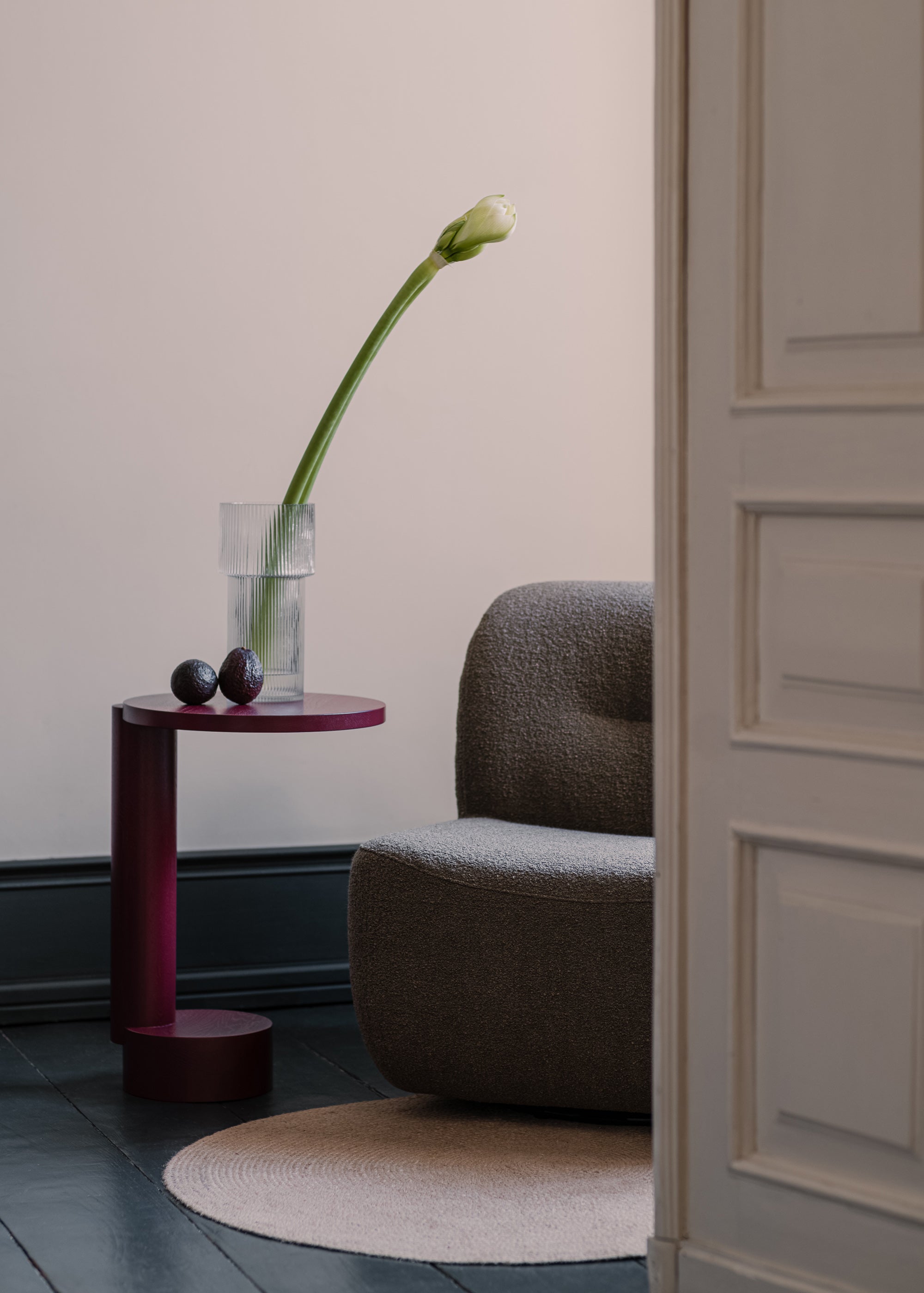 Stolik boczny BOLD kremowy