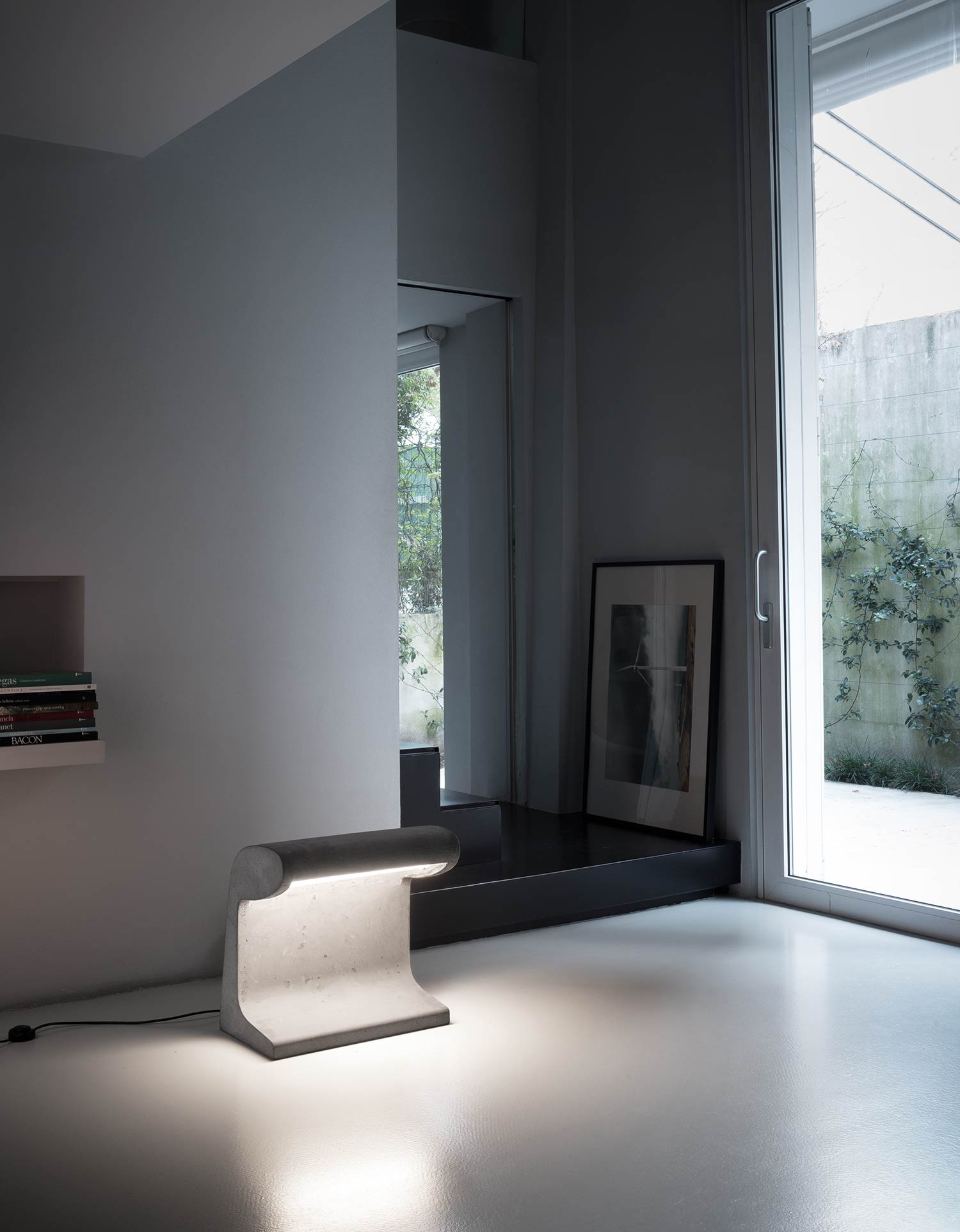 Lampa stojąca zewnętrzna BORNE BÉTON beton