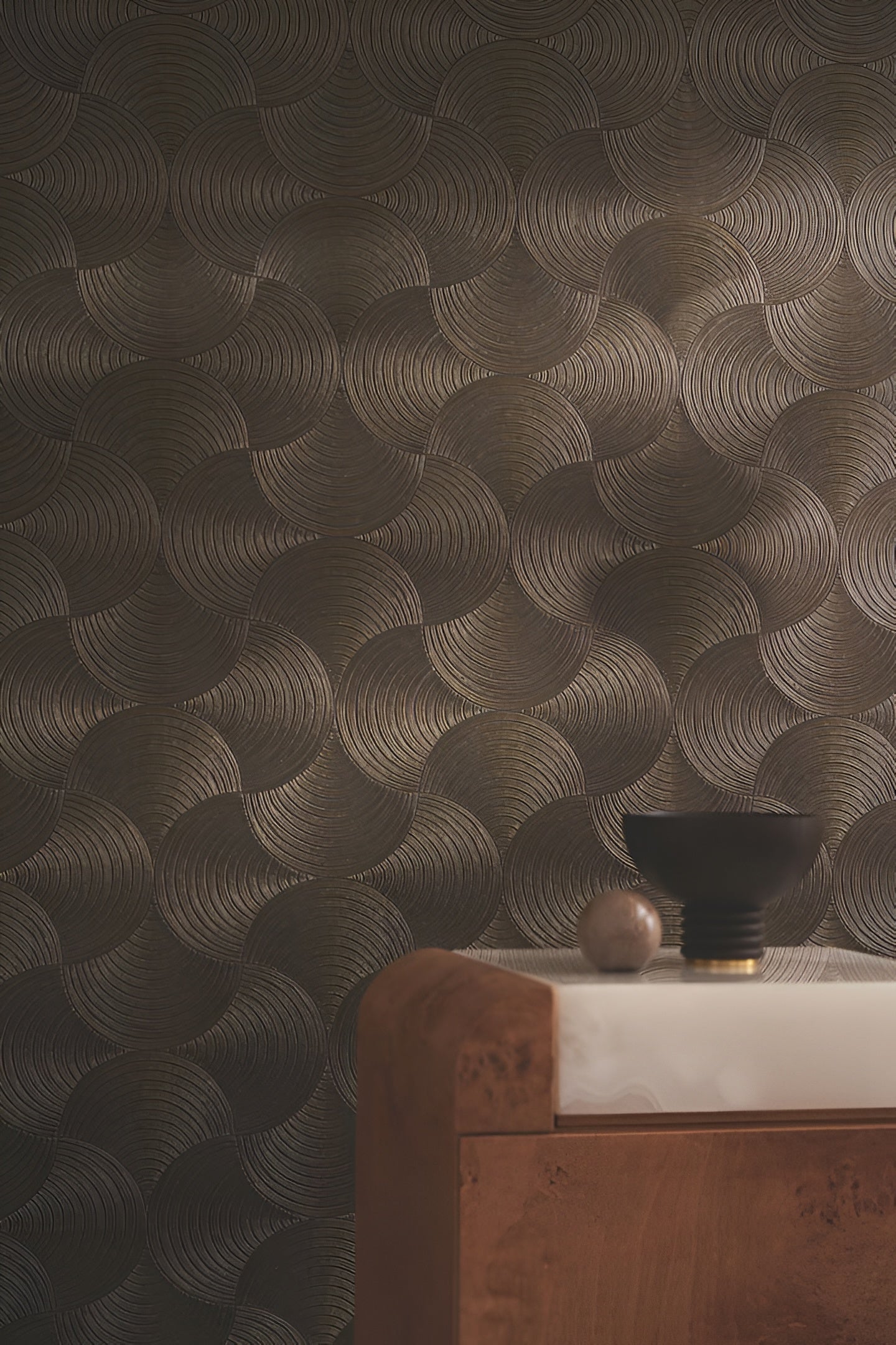 Metallic Structural Wallpaper with Geometric Pattern METEORE - MORDORÉ Copper