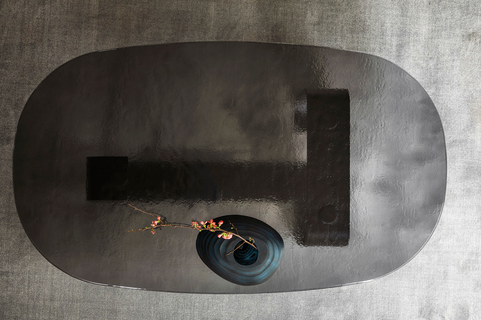 Stolik kawowy RIBBON brązowe szkło