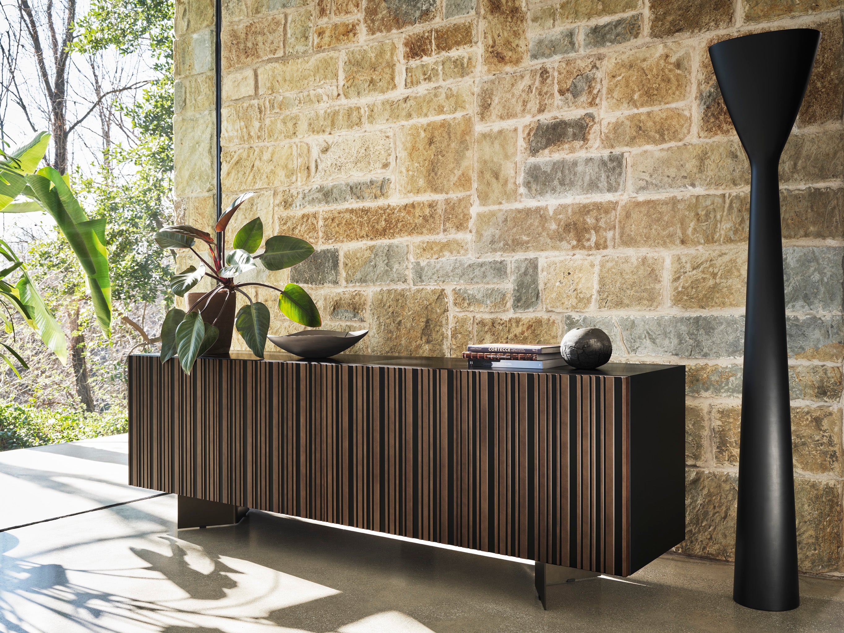 Komoda STRIPES czarny z brązowym